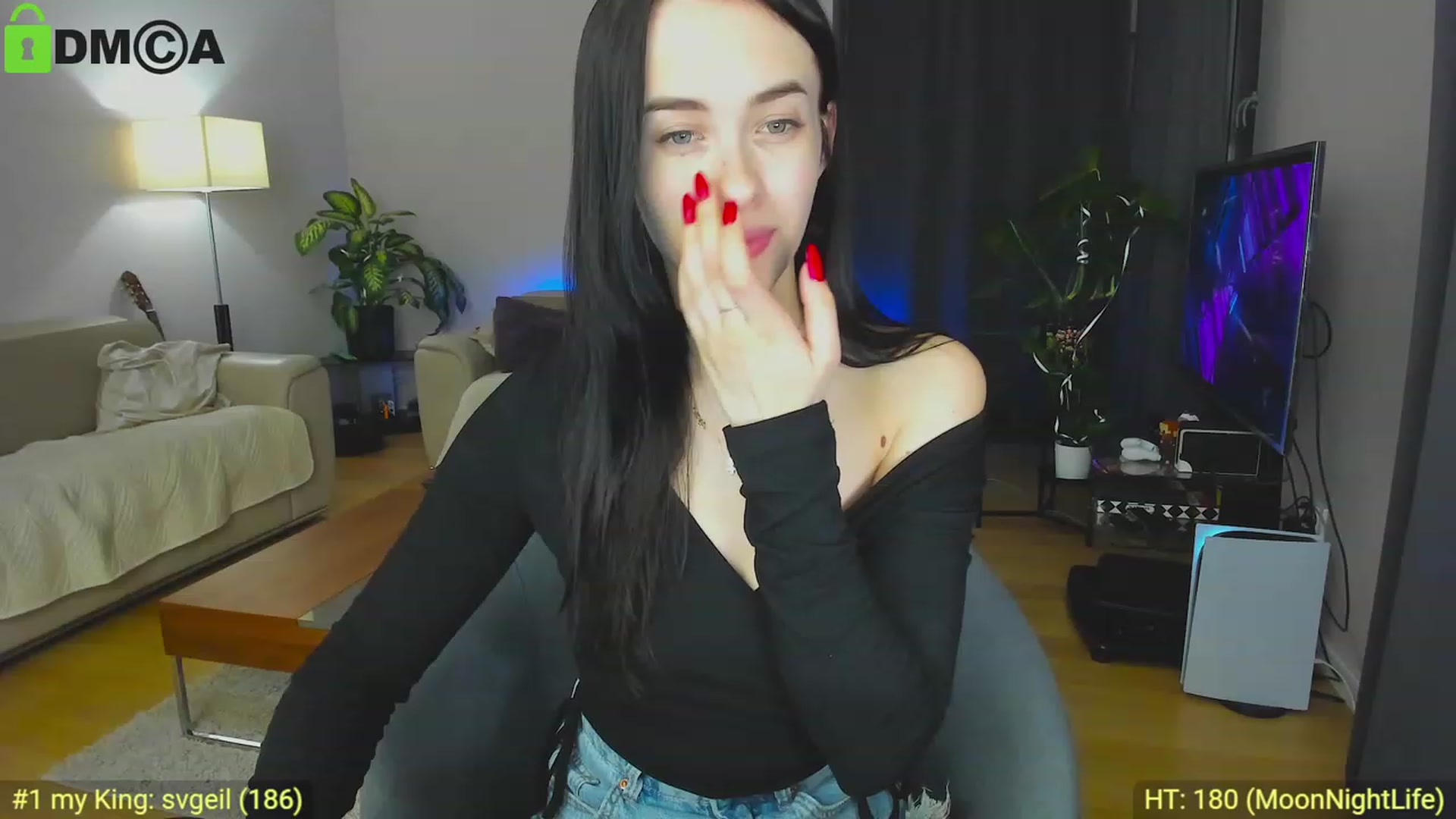 Gallery image thumbnail from AnnWettie's myfreecams stream on, 04/15/2023, 23:01 image 13 of 20