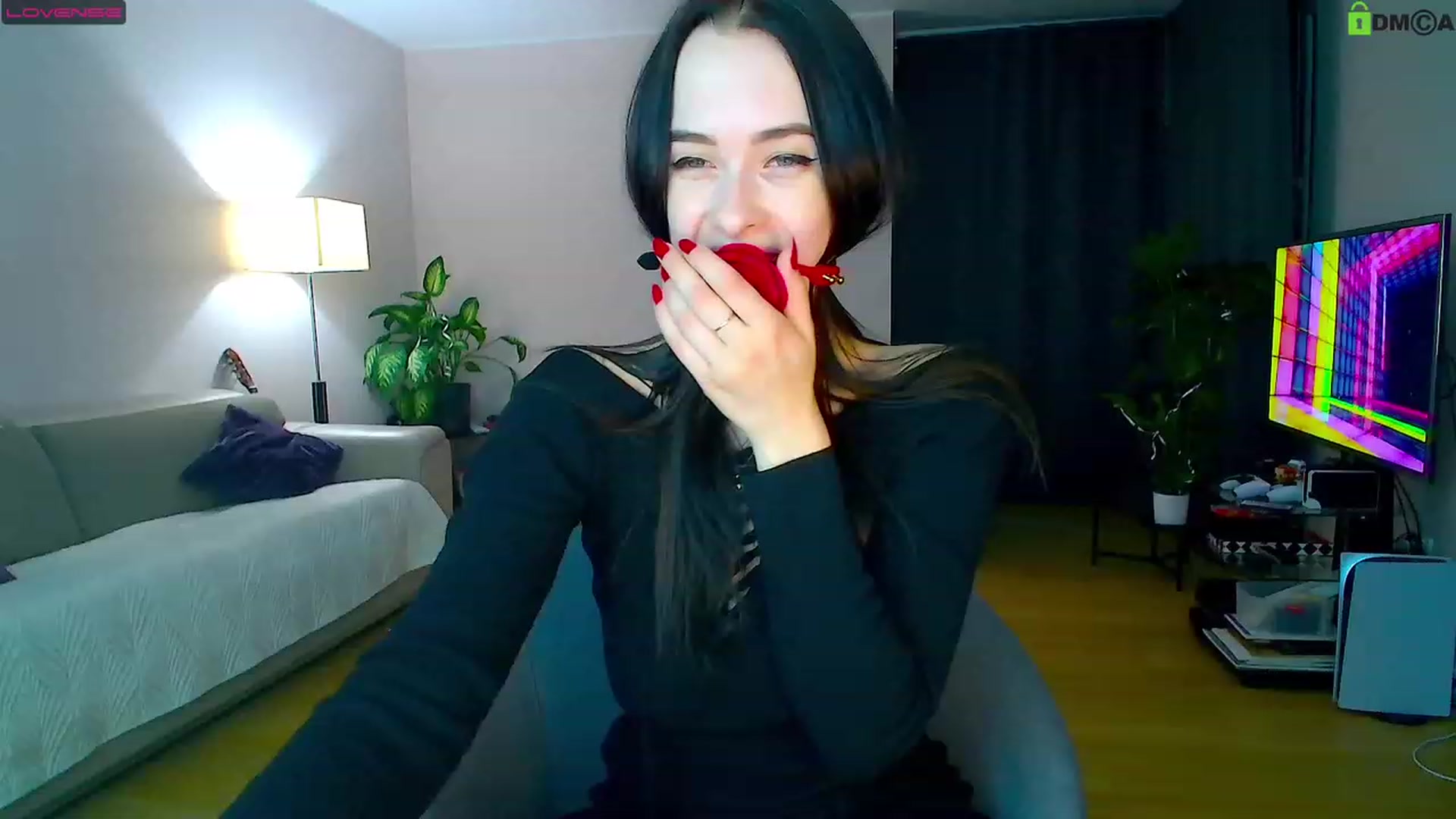 Gallery image thumbnail from AnnWettie's myfreecams stream on, 04/20/2023, 21:11 image 3 of 20