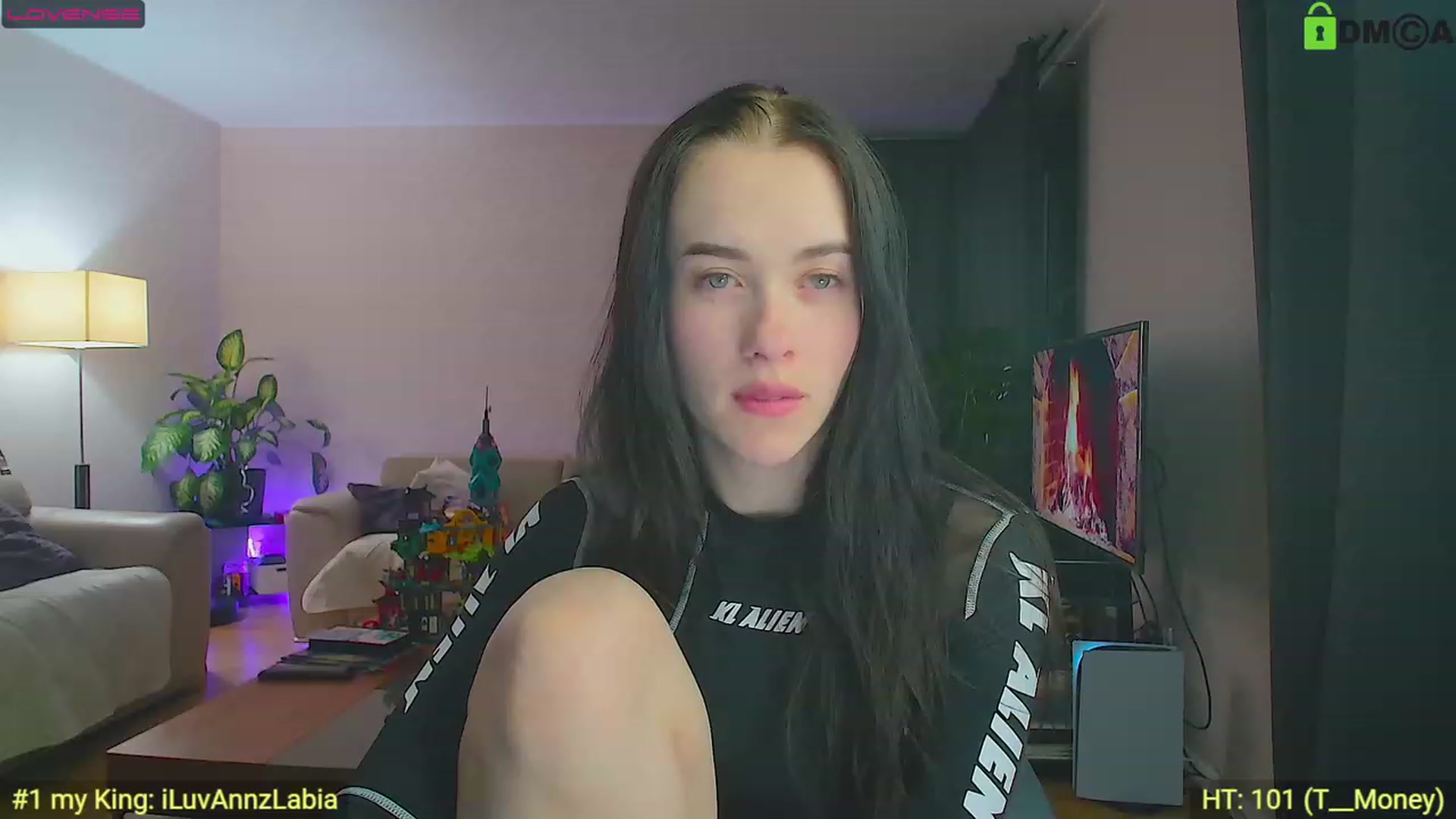 Gallery image thumbnail from AnnWettie's myfreecams stream on, 04/28/2023, 22:00 image 3 of 20