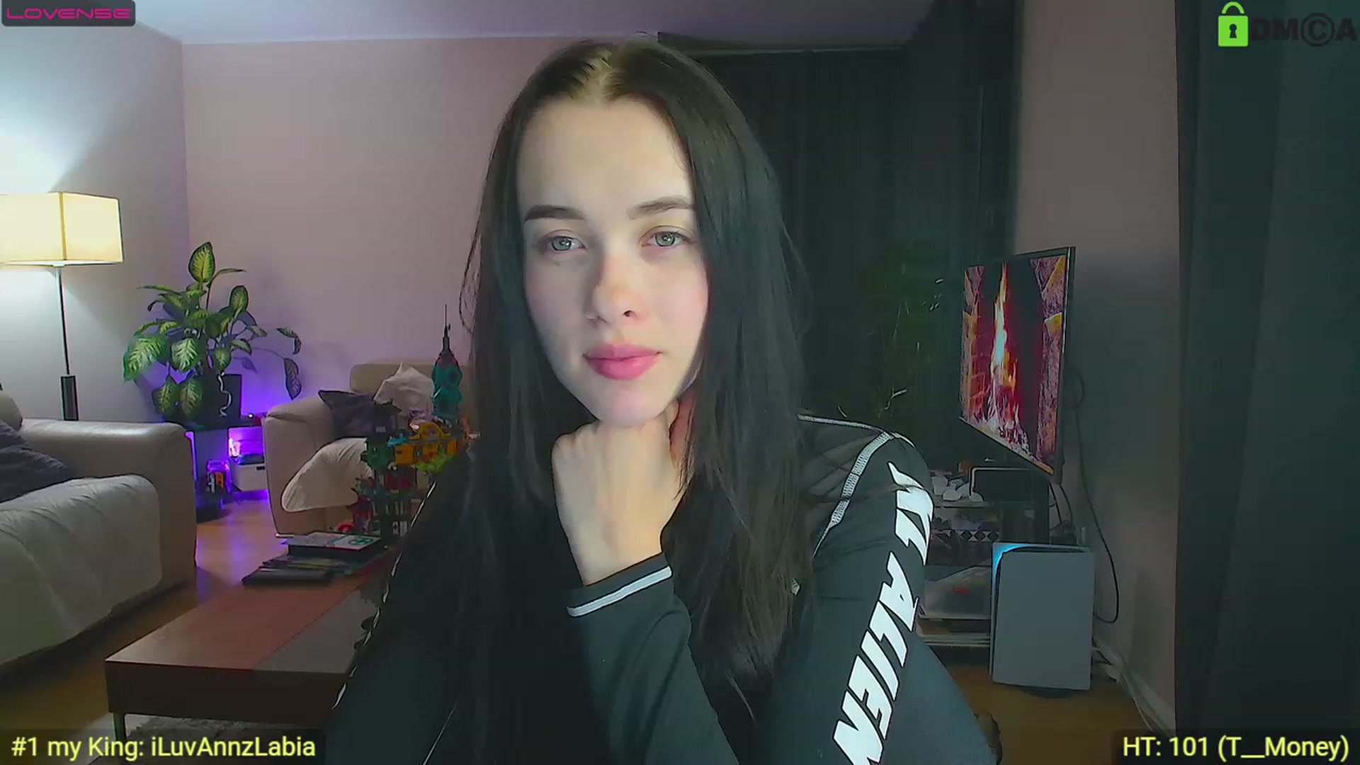 Gallery image thumbnail from AnnWettie's myfreecams stream on, 04/28/2023, 22:00 image 12 of 20