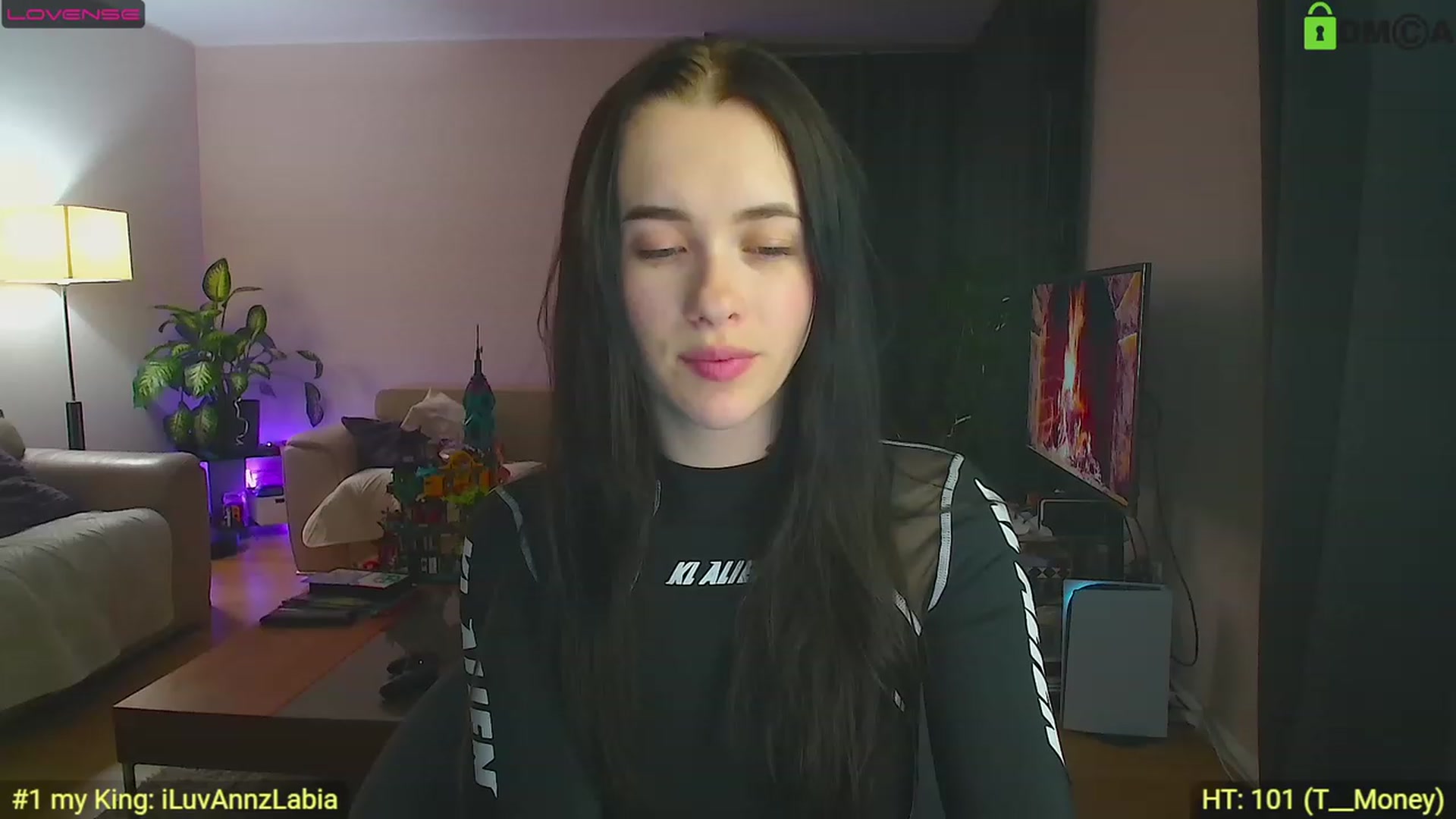 Gallery image thumbnail from AnnWettie's myfreecams stream on, 04/28/2023, 22:00 image 14 of 20