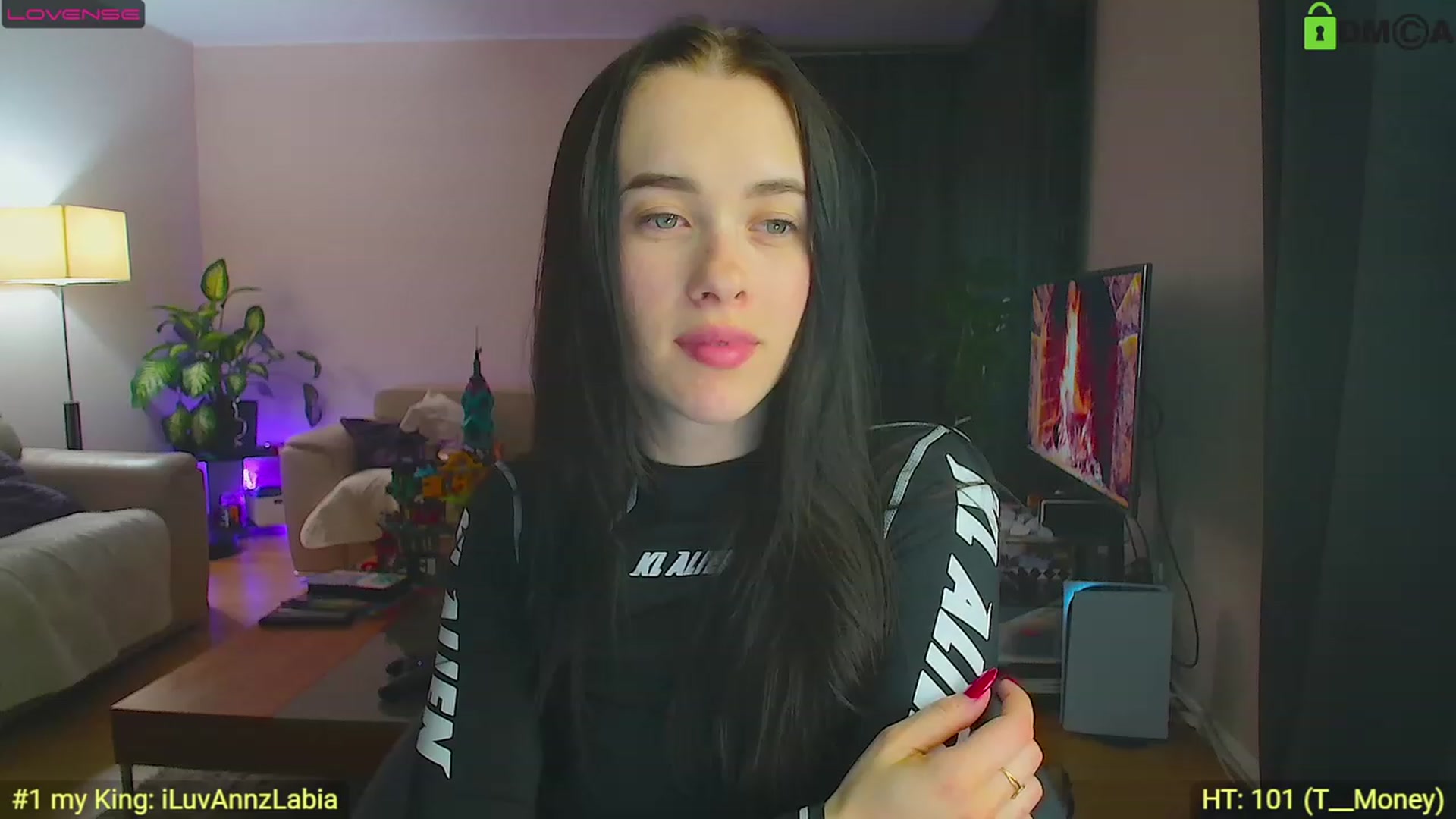 Gallery image thumbnail from AnnWettie's myfreecams stream on, 04/28/2023, 22:00 image 11 of 20