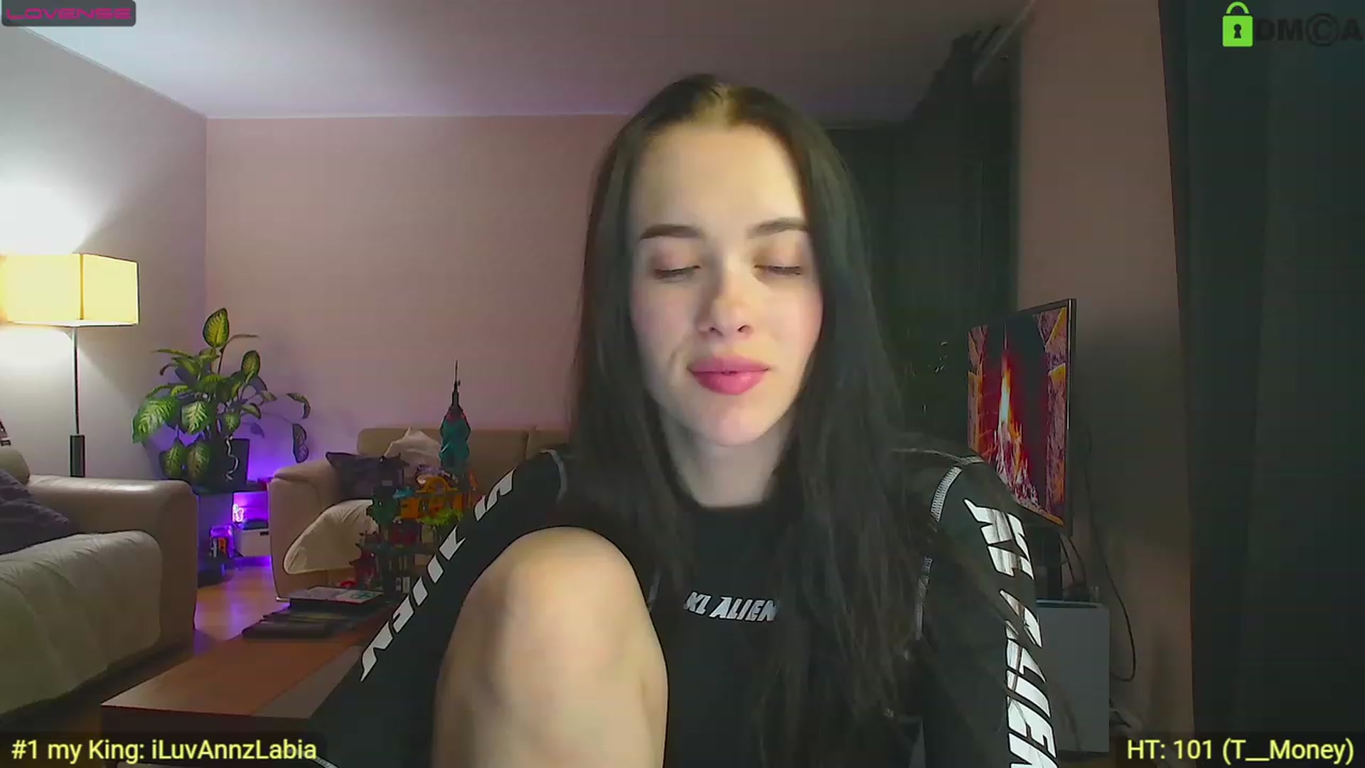 Gallery image thumbnail from AnnWettie's myfreecams stream on, 04/28/2023, 22:00 image 5 of 20