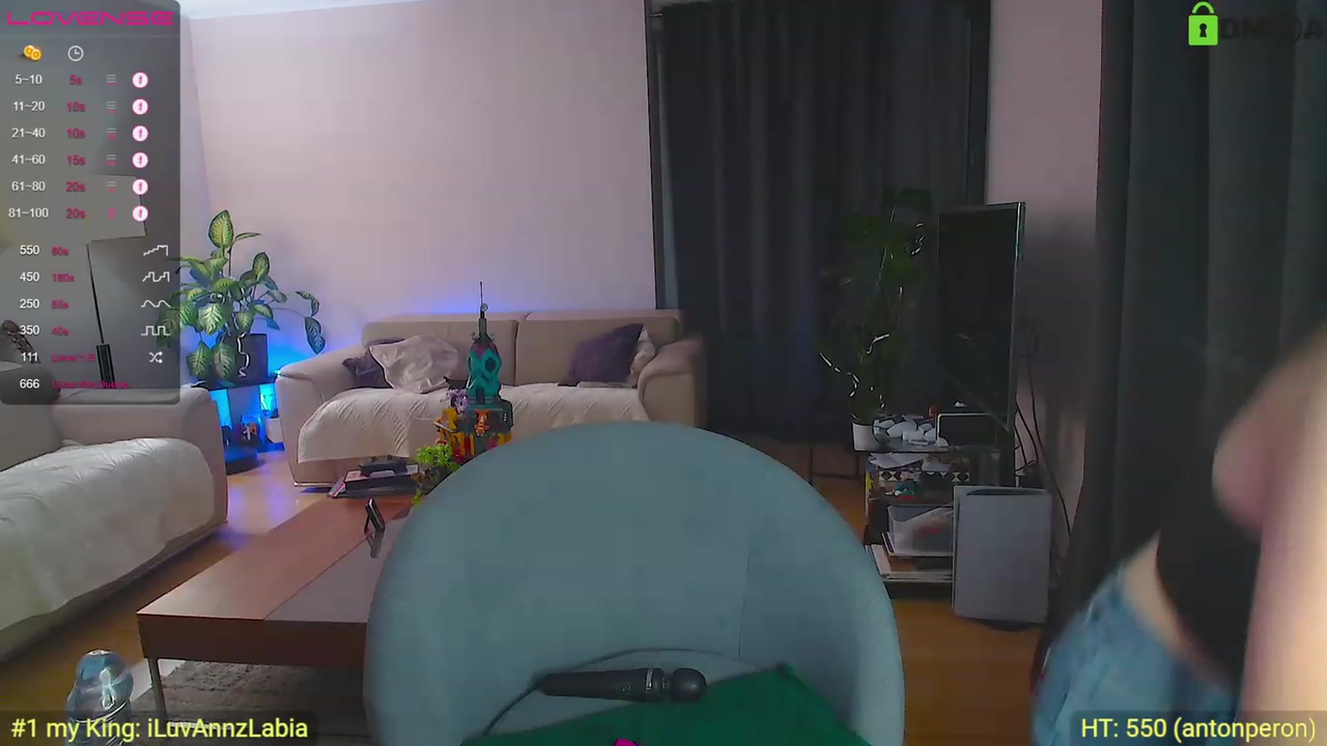 Gallery image thumbnail from AnnWettie's myfreecams stream on, 04/30/2023, 23:14 image 5 of 20
