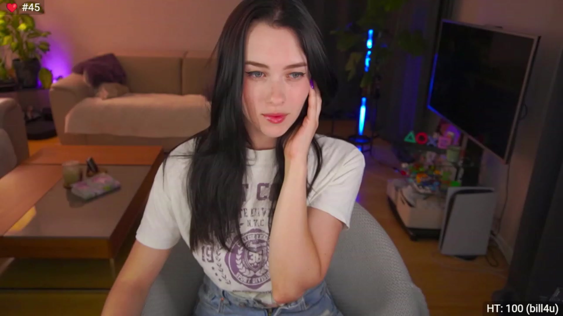 Gallery image thumbnail from AnnWettie's myfreecams stream on, 07/06/2023, 23:46 image 3 of 20
