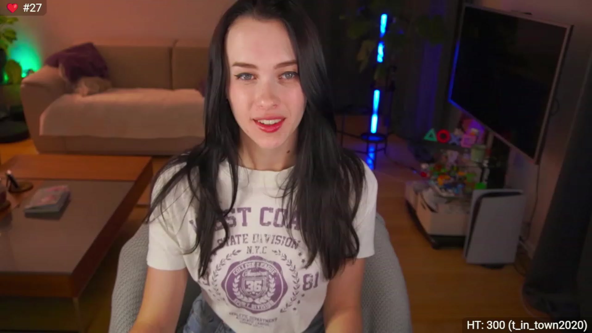 Gallery image thumbnail from AnnWettie's myfreecams stream on, 07/07/2023, 01:35 image 12 of 20