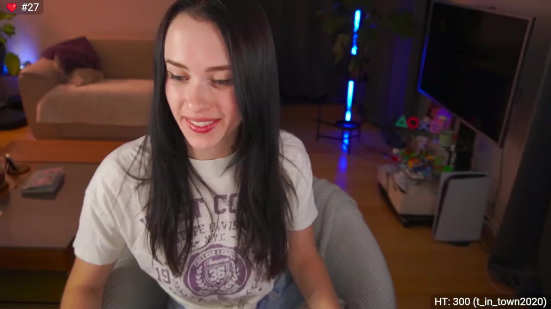 Gallery image thumbnail from AnnWettie's myfreecams stream on, 07/07/2023, 01:35 image 3 of 20