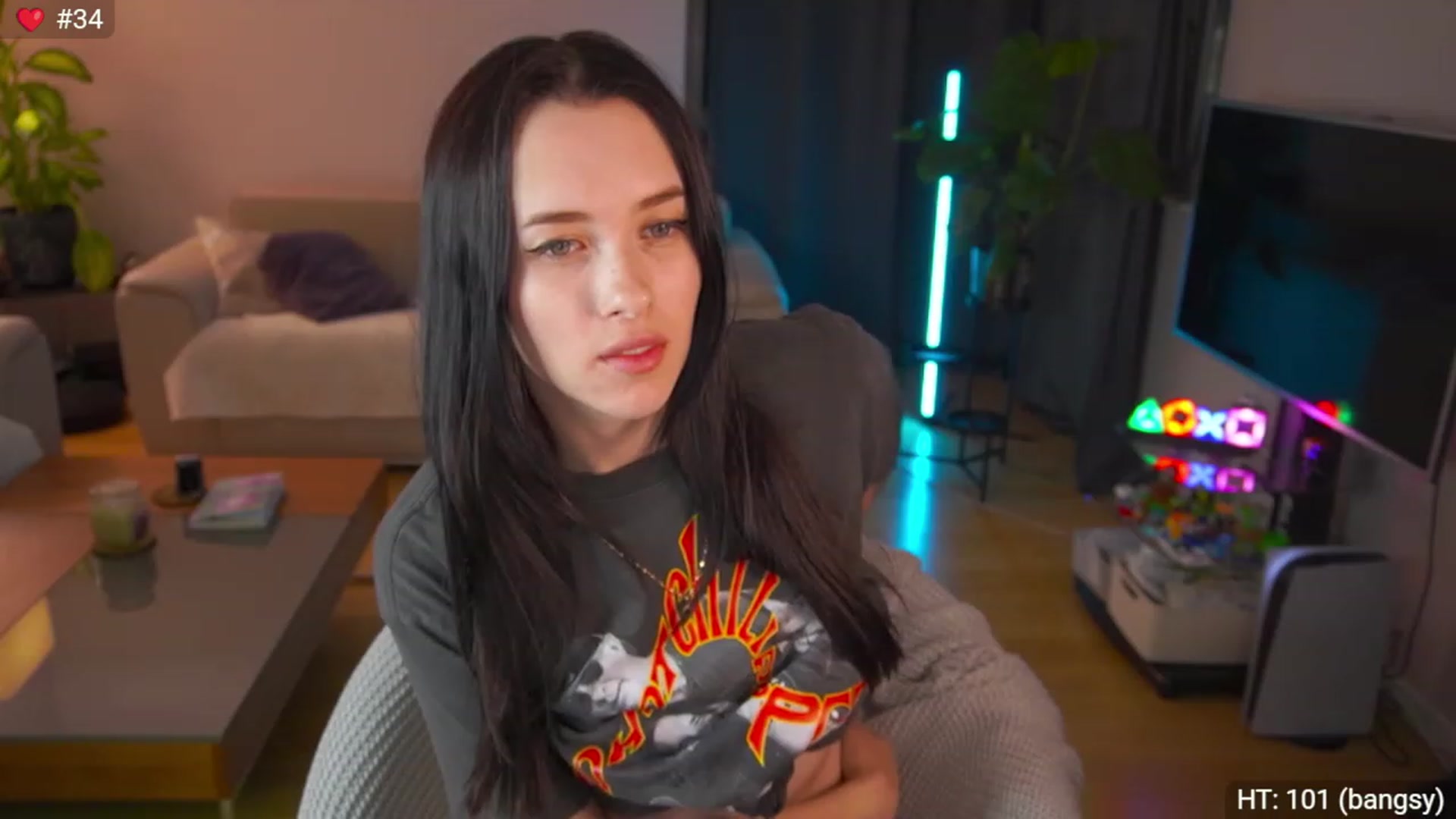 Gallery image thumbnail from AnnWettie's myfreecams stream on, 07/09/2023, 24:37 image 17 of 20