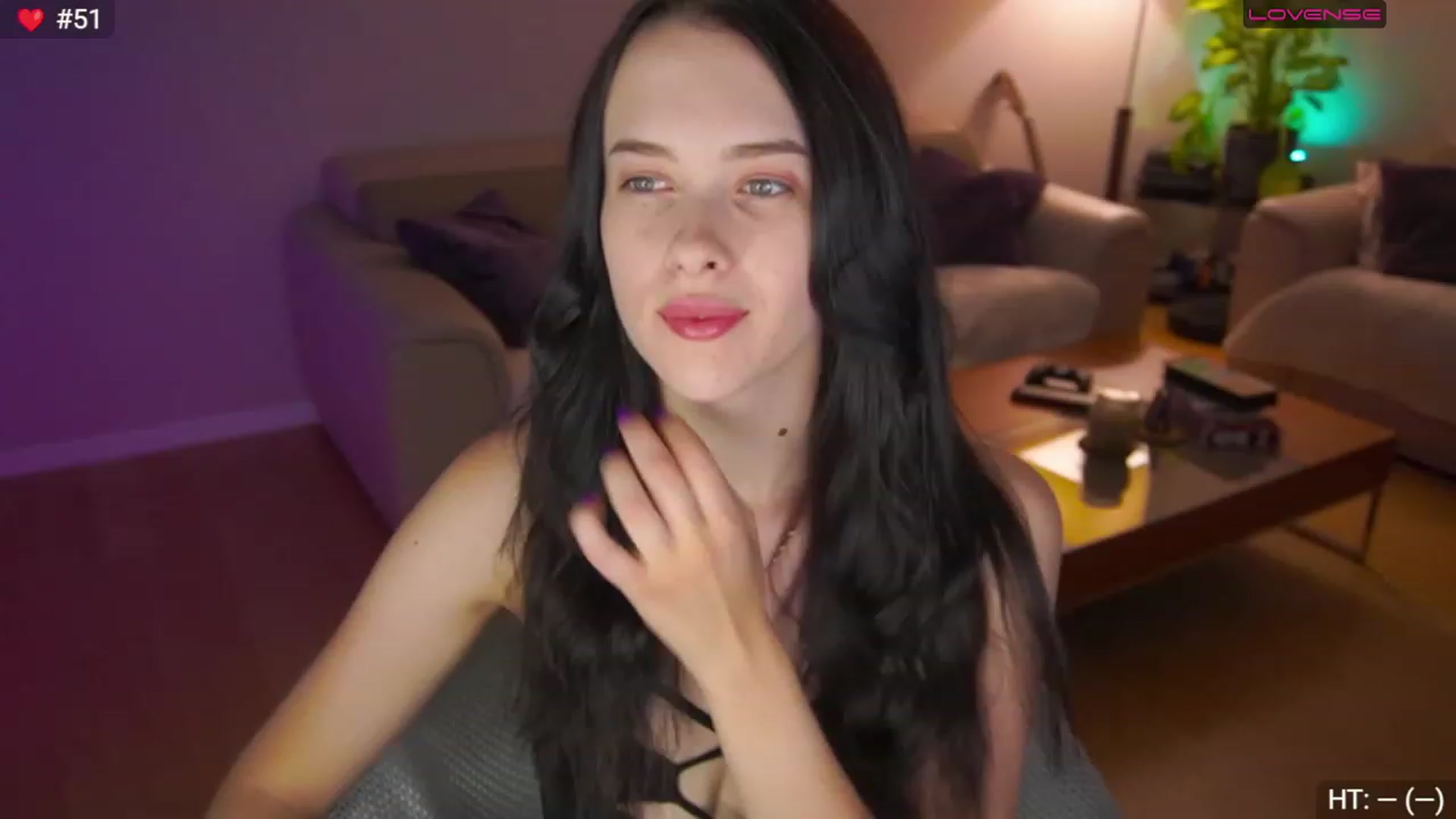 Gallery image thumbnail from AnnWettie's myfreecams stream on, 07/17/2023, 21:45 image 9 of 20