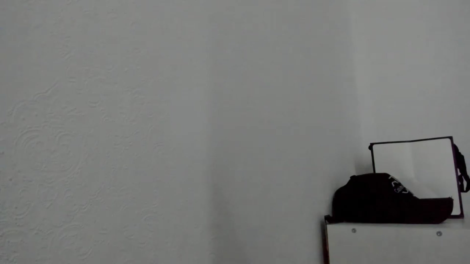 Gallery image thumbnail from Ann_24's myfreecams stream on, 05/05/2023, 08:20 image 9 of 20