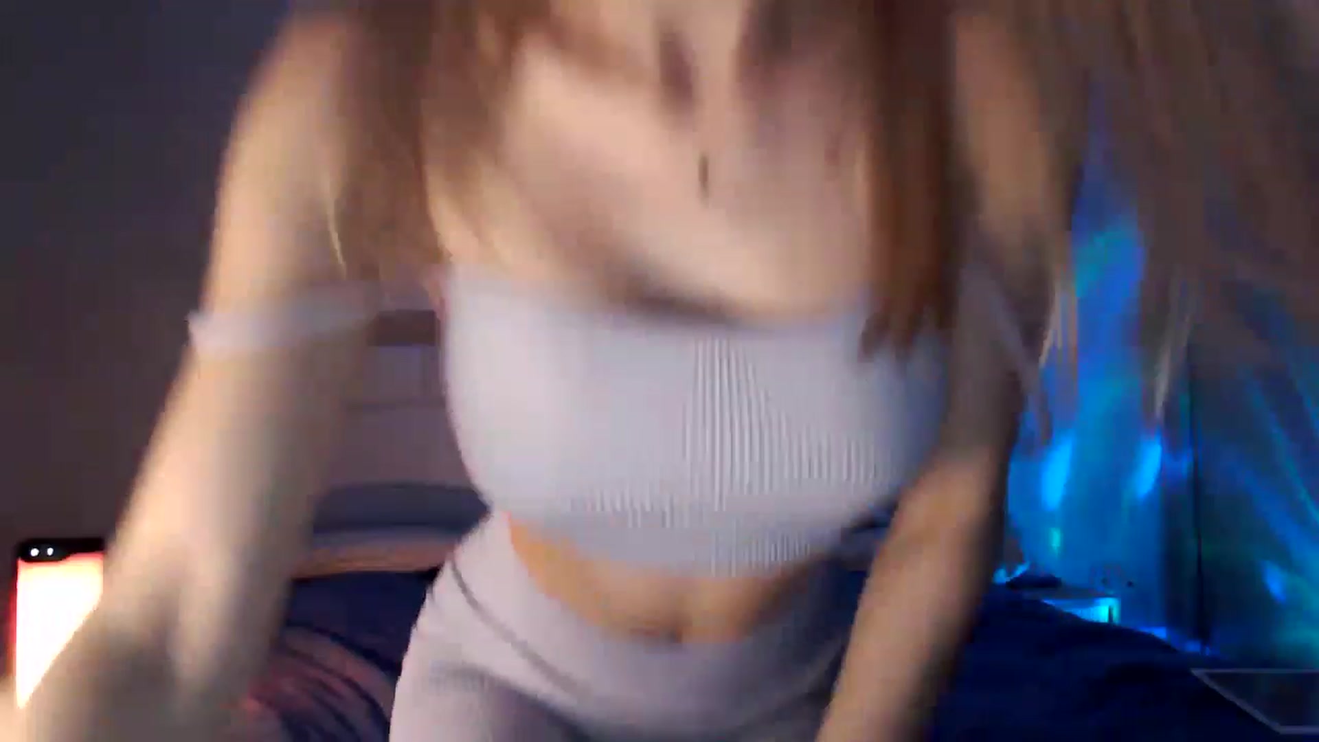 Gallery image thumbnail from Ann_apple's myfreecams stream on, 03/14/2023, 21:14 image 8 of 20