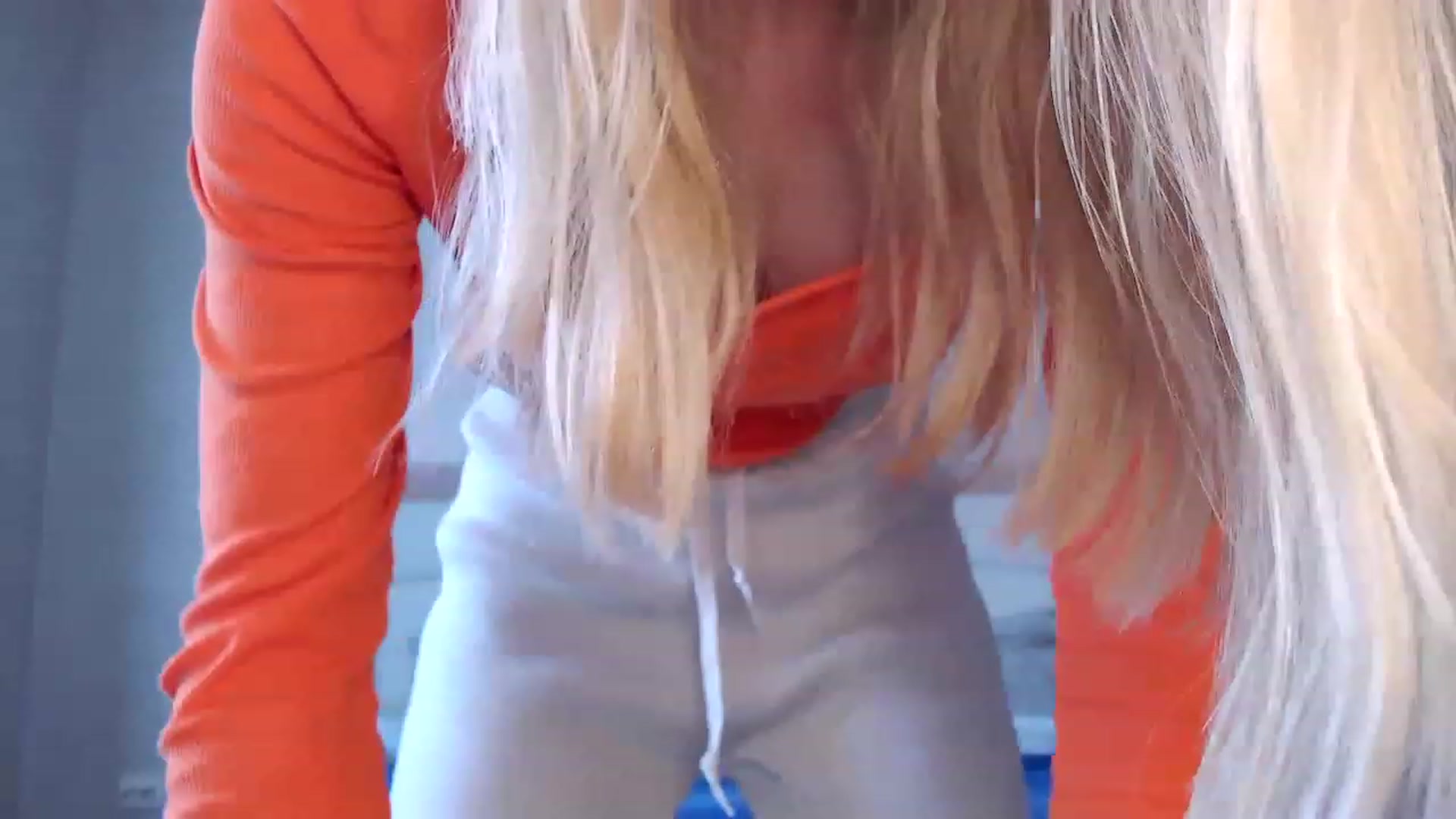 Gallery image thumbnail from Ann_apple's myfreecams stream on, 03/20/2023, 11:57 image 15 of 20