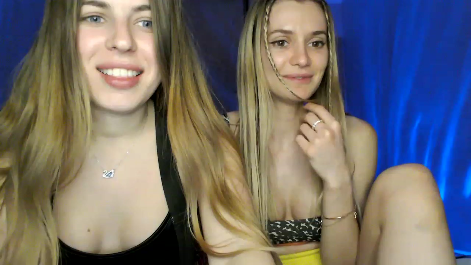 Gallery image thumbnail from Ann_apple's myfreecams stream on, 03/29/2023, 20:49 image 18 of 20