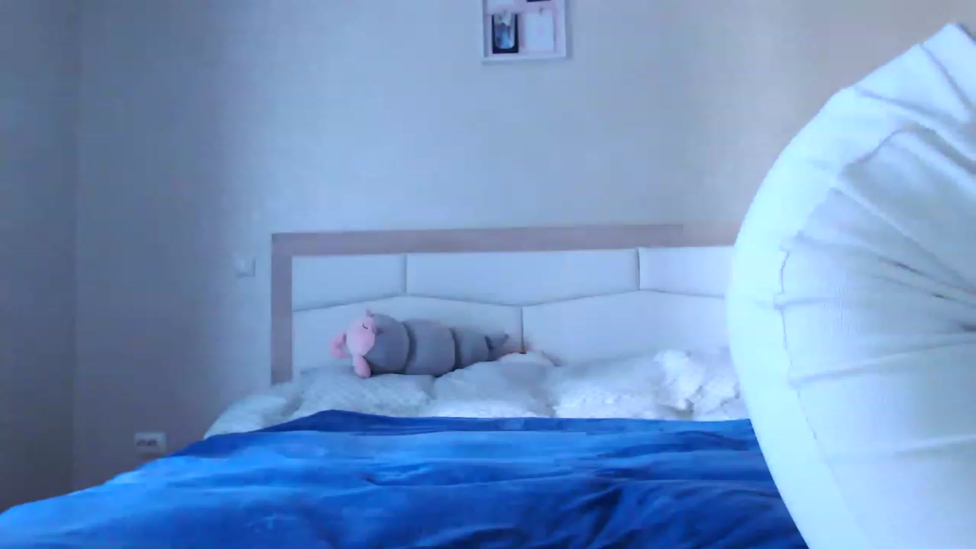 Gallery image thumbnail from Ann_apple's myfreecams stream on, 03/31/2023, 13:30 image 4 of 20