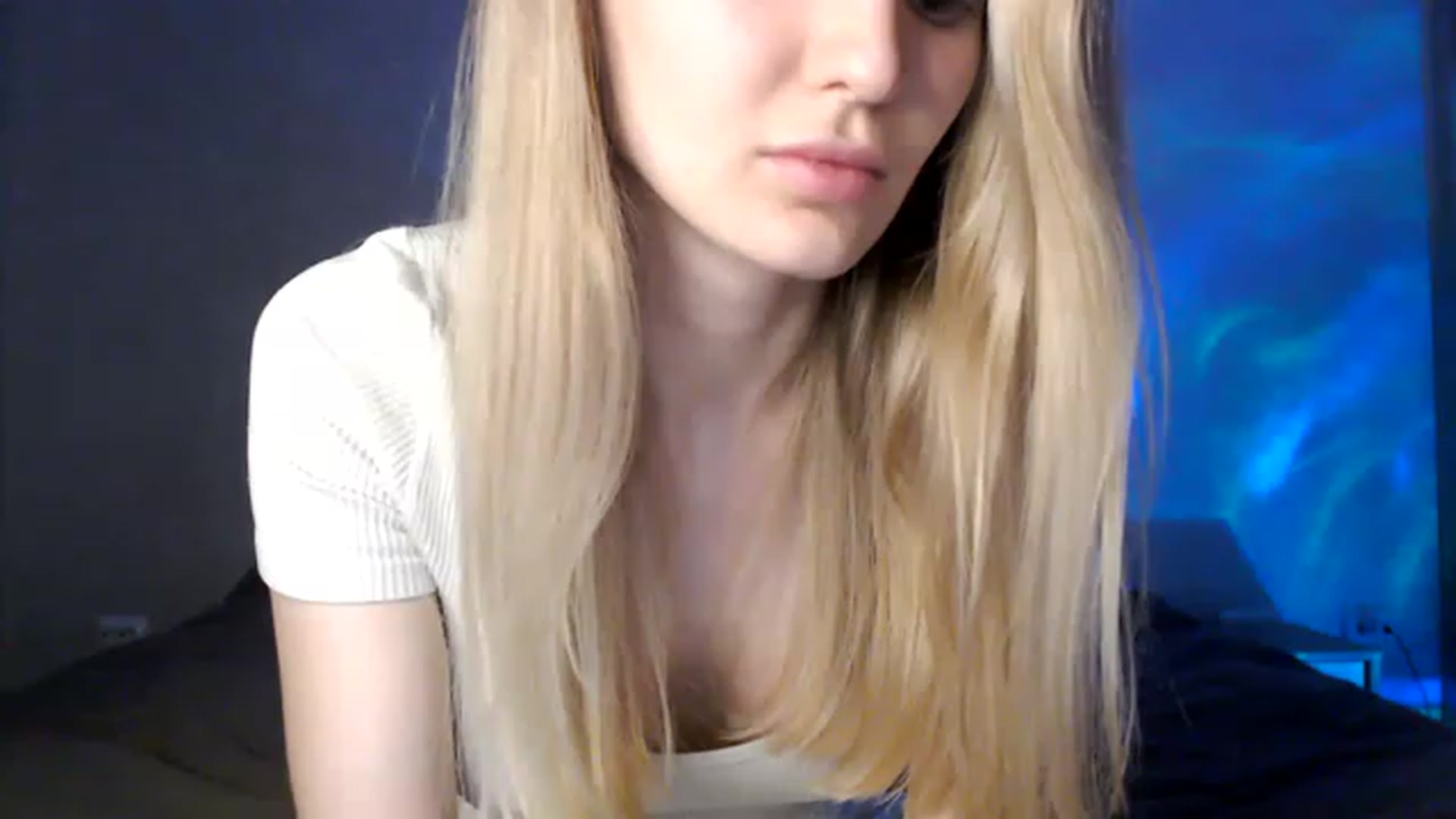 Gallery image thumbnail from Ann_apple's myfreecams stream on, 04/16/2023, 19:42 image 1 of 20