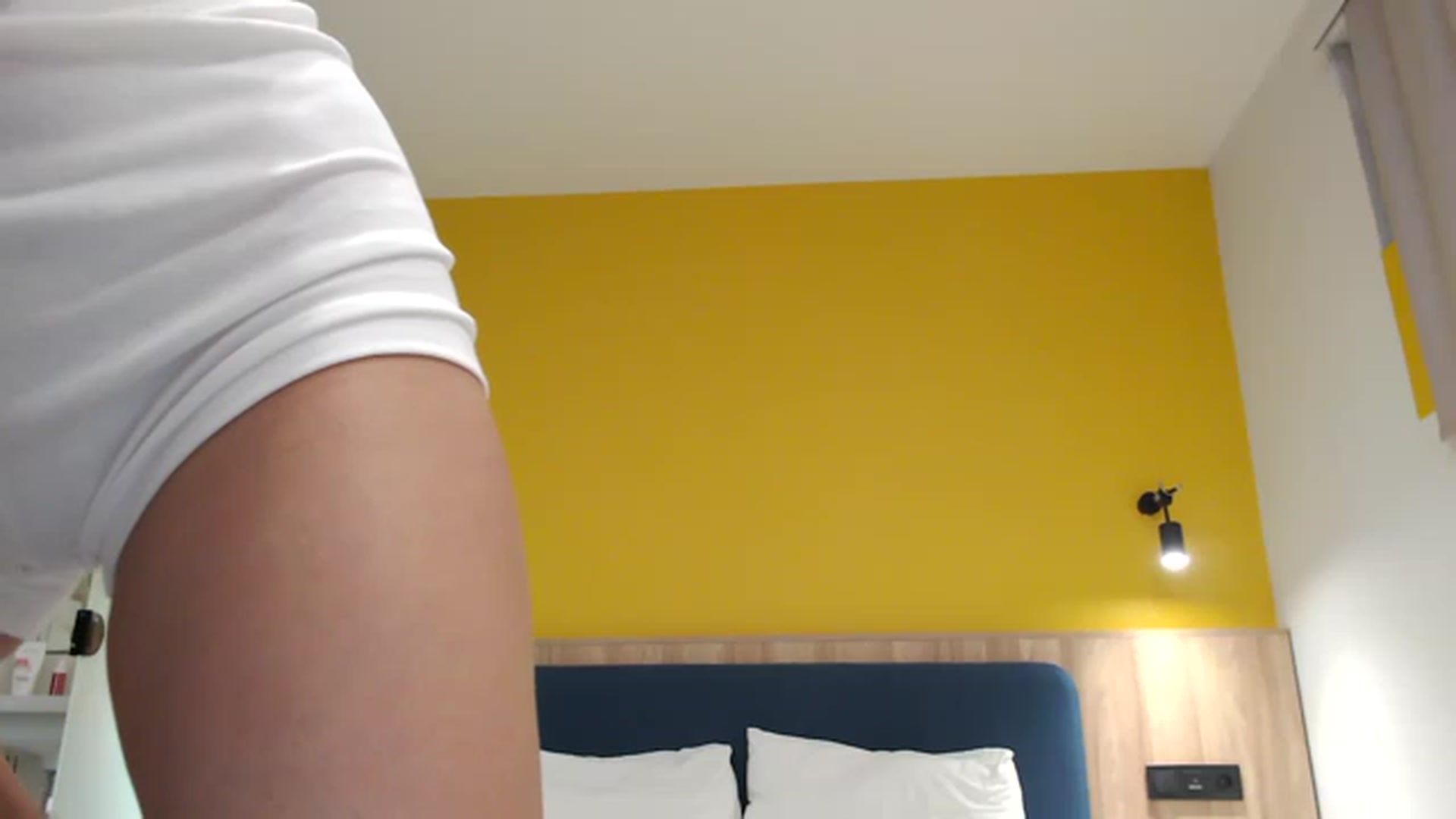 Gallery image thumbnail from Ann_apple's myfreecams stream on, 05/25/2023, 21:53 image 11 of 20