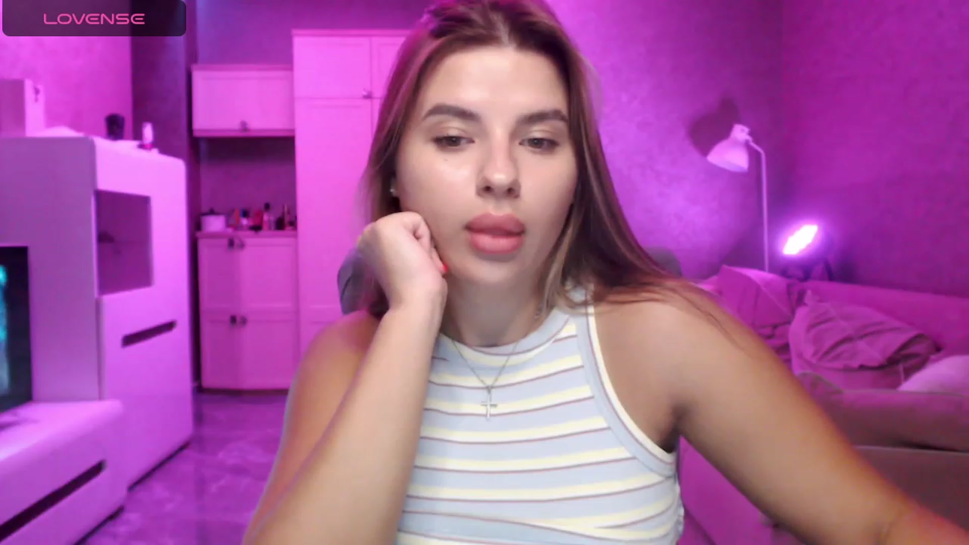 Gallery image thumbnail from Ann_baby_Ivy's myfreecams stream on, 08/29/2023, 08:38 image 18 of 20