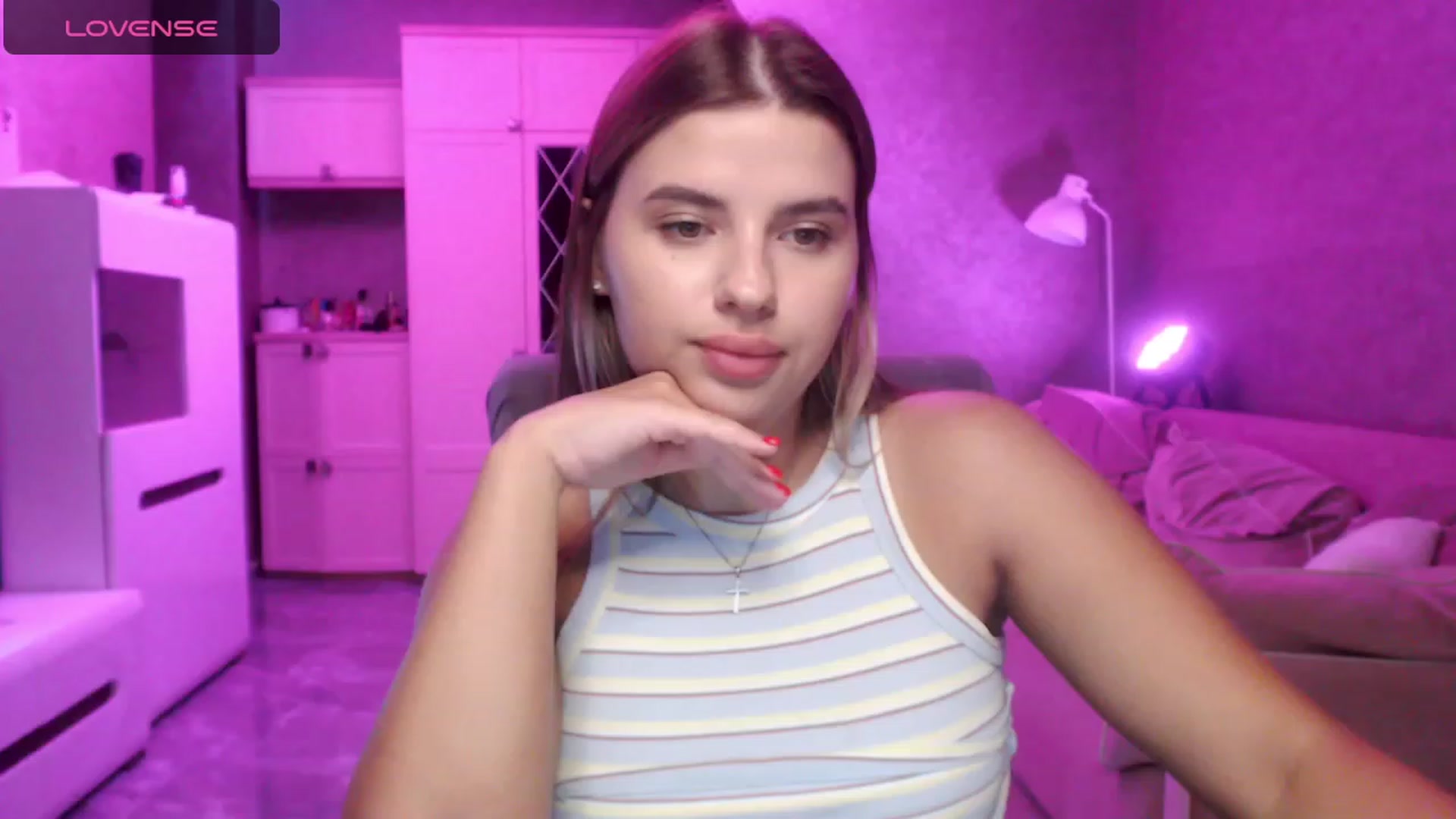 Gallery image thumbnail from Ann_baby_Ivy's myfreecams stream on, 08/29/2023, 11:15 image 12 of 20