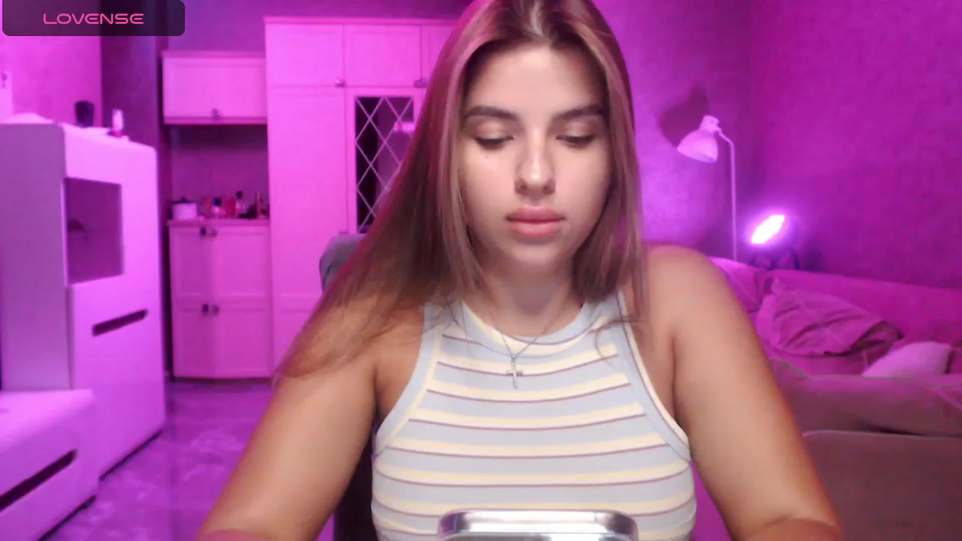 Gallery image thumbnail from Ann_baby_Ivy's myfreecams stream on, 08/29/2023, 11:15 image 19 of 20