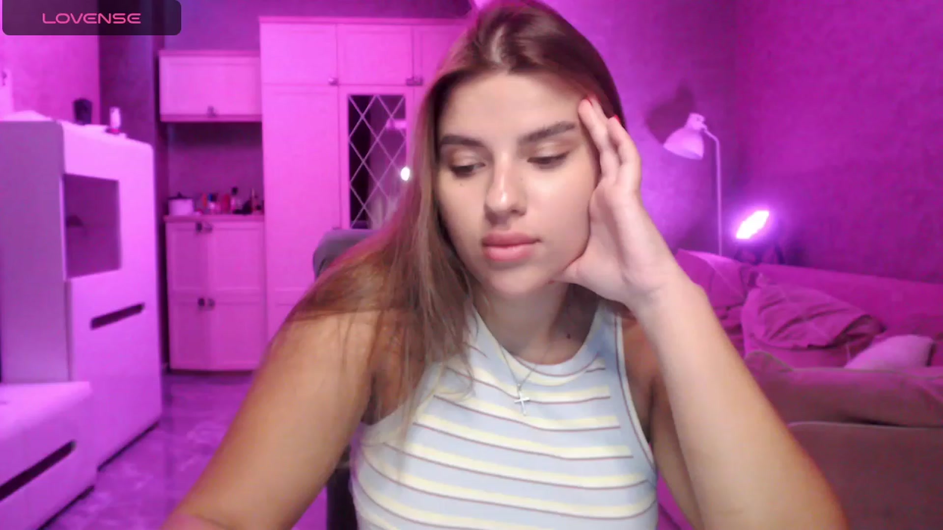 Gallery image thumbnail from Ann_baby_Ivy's myfreecams stream on, 08/29/2023, 11:15 image 20 of 20
