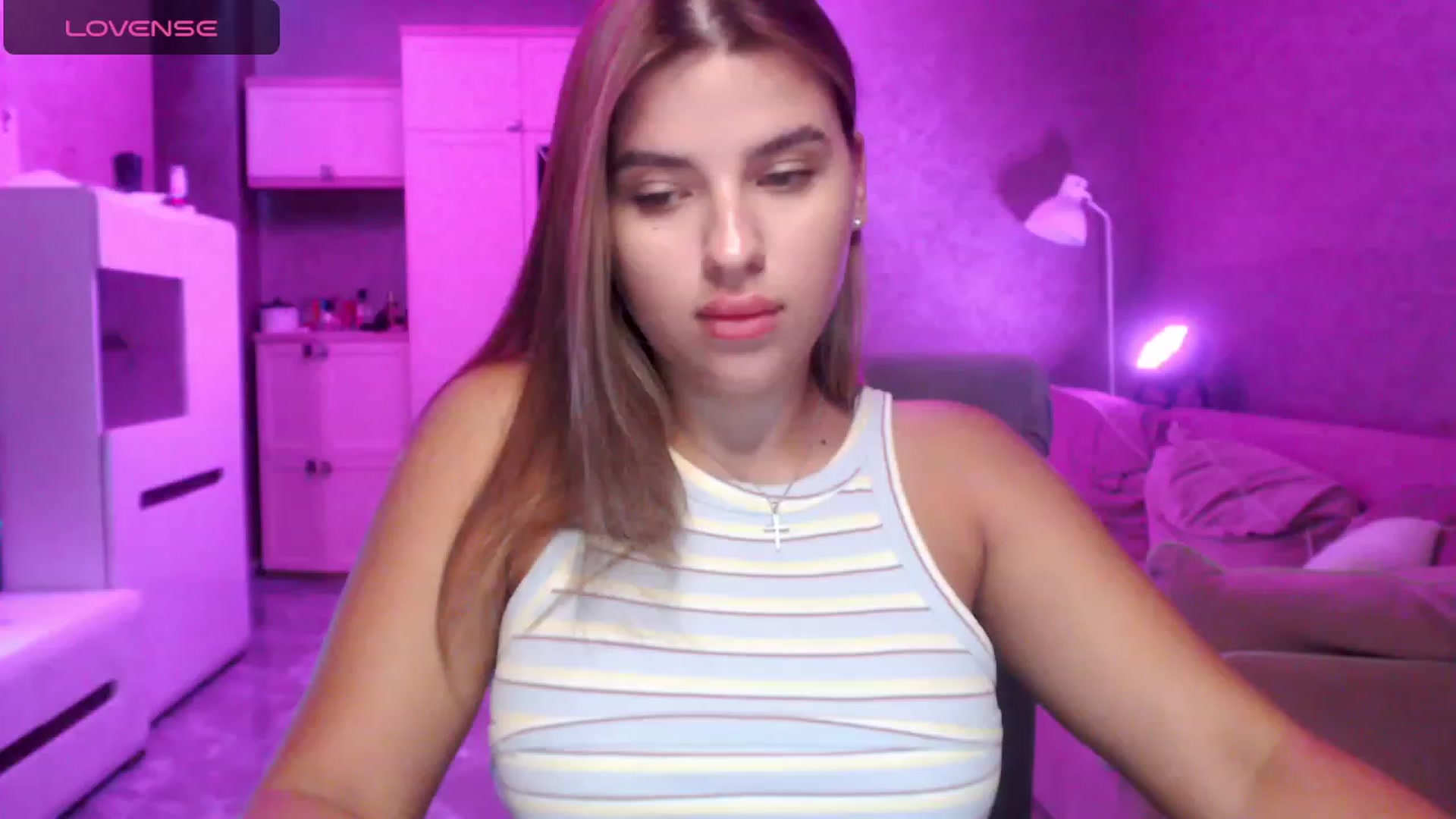 Gallery image thumbnail from Ann_baby_Ivy's myfreecams stream on, 08/29/2023, 11:15 image 9 of 20