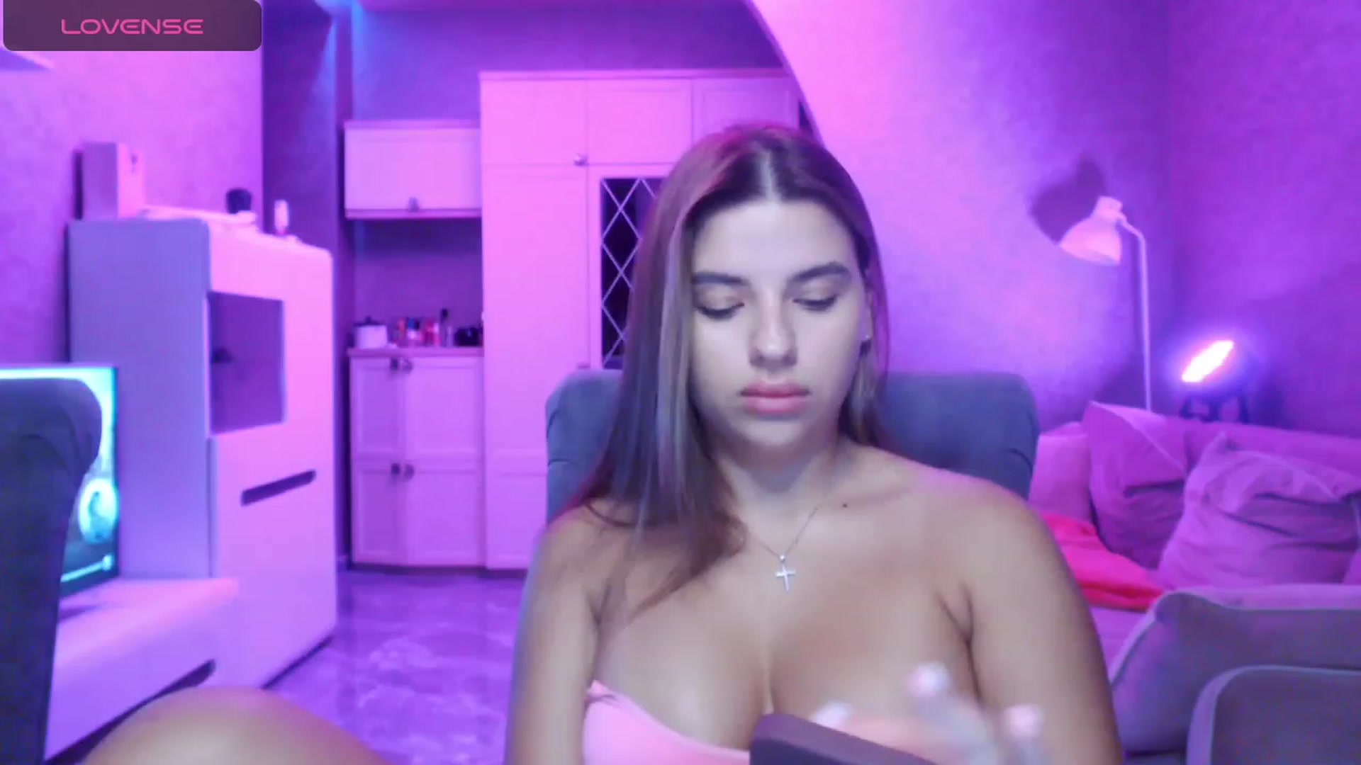 Gallery image thumbnail from Ann_baby_Ivy's myfreecams stream on, 09/05/2023, 10:28 image 8 of 20