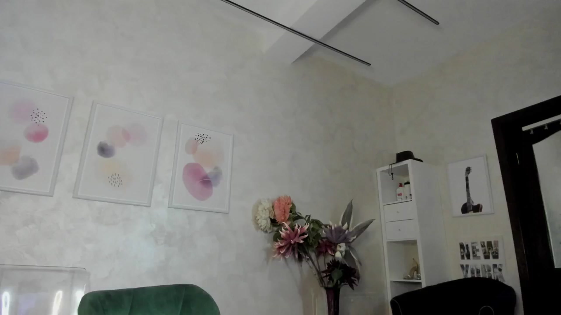 Gallery image thumbnail from Anna9191's myfreecams stream on, 10/04/2024, 12:44 image 1 of 20