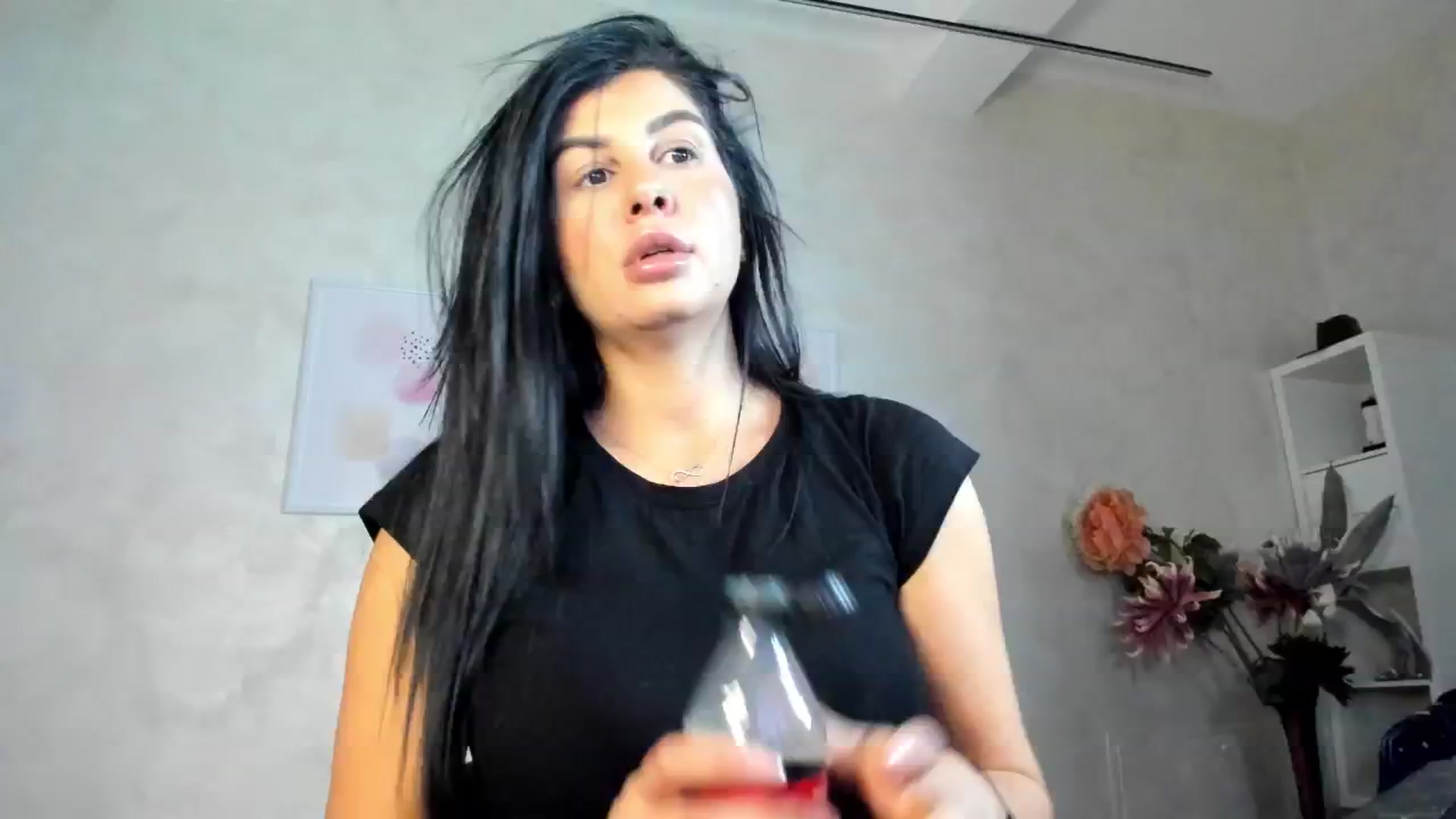 Gallery image thumbnail from Anna9191's myfreecams stream on, 11/14/2024, 11:32 image 2 of 20