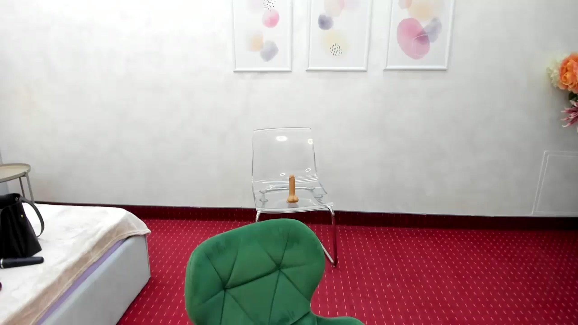 Gallery image thumbnail from Anna9191's myfreecams stream on, 11/27/2024, 14:31 image 14 of 20