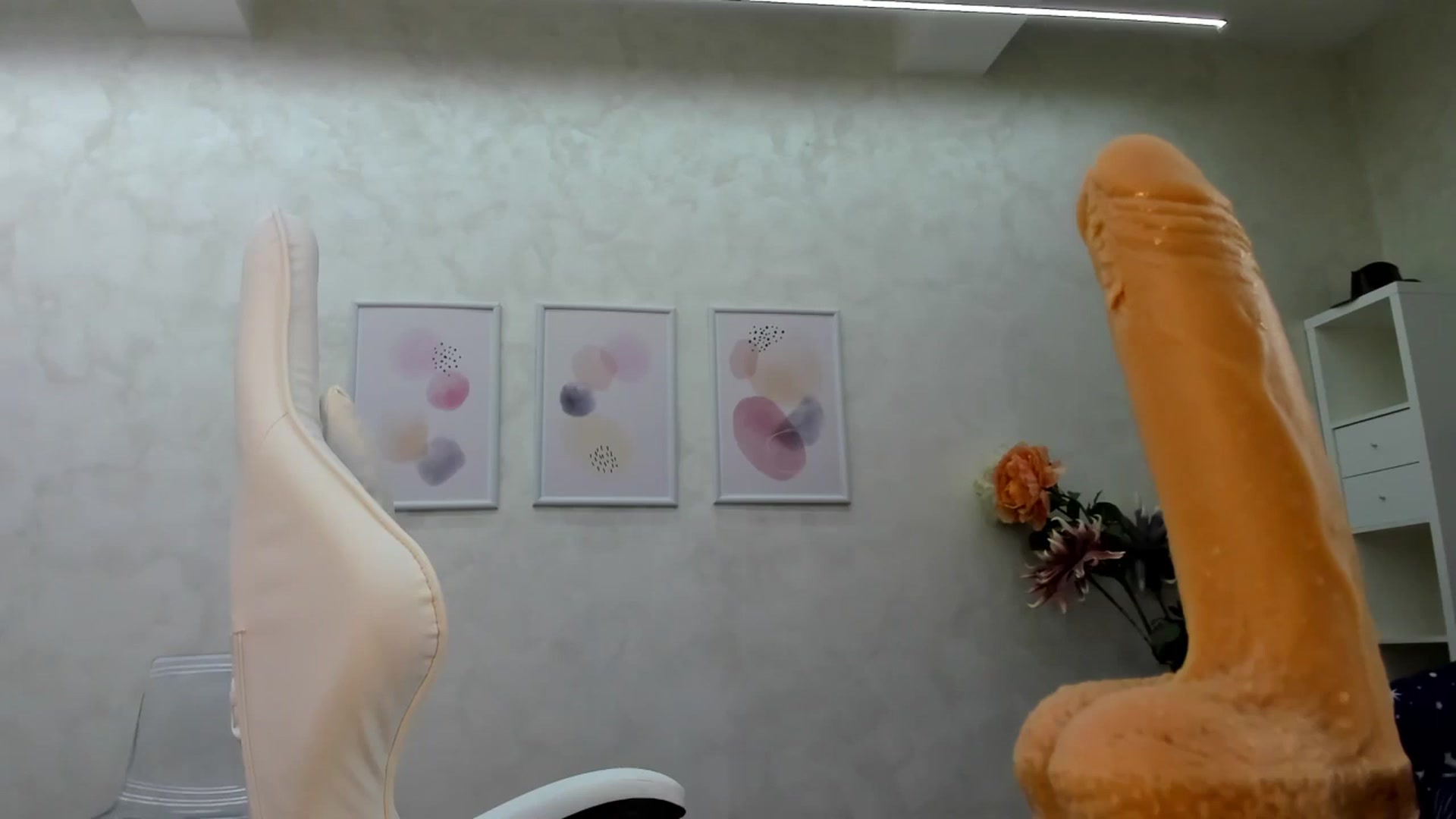 Gallery image thumbnail from Anna9191's myfreecams stream on, 12/20/2024, 11:48 image 1 of 20