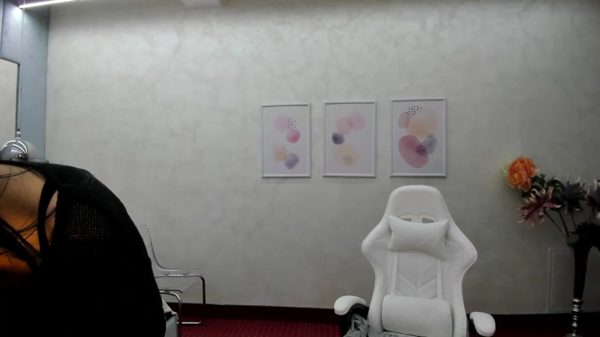 Gallery image thumbnail from Anna9191's myfreecams stream on, 12/29/2024, 13:29 image 13 of 20