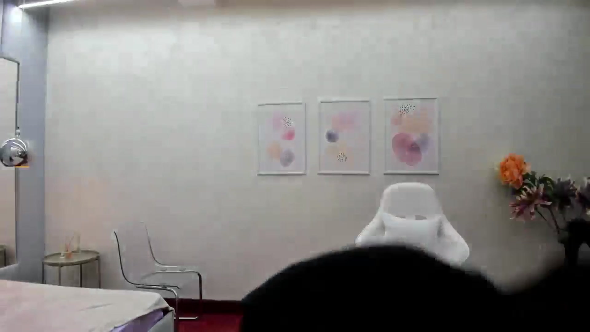 Gallery image thumbnail from Anna9191's myfreecams stream on, 12/29/2024, 13:29 image 9 of 20