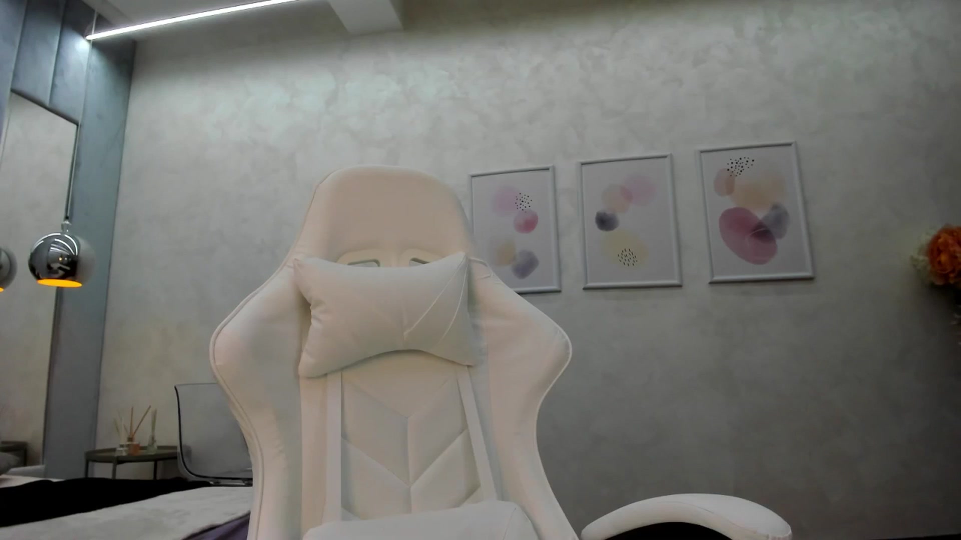 Gallery image thumbnail from Anna9191's myfreecams stream on, 01/06/2025, 11:06 image 7 of 20