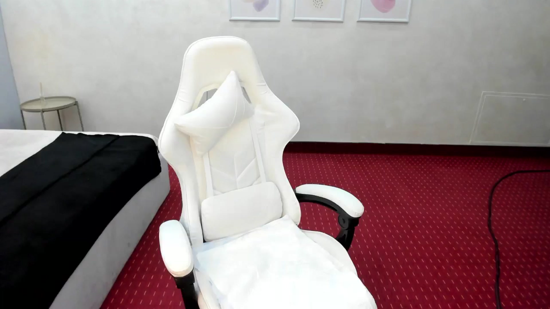 Gallery image thumbnail from Anna9191's myfreecams stream on, 01/16/2025, 12:40 image 3 of 20