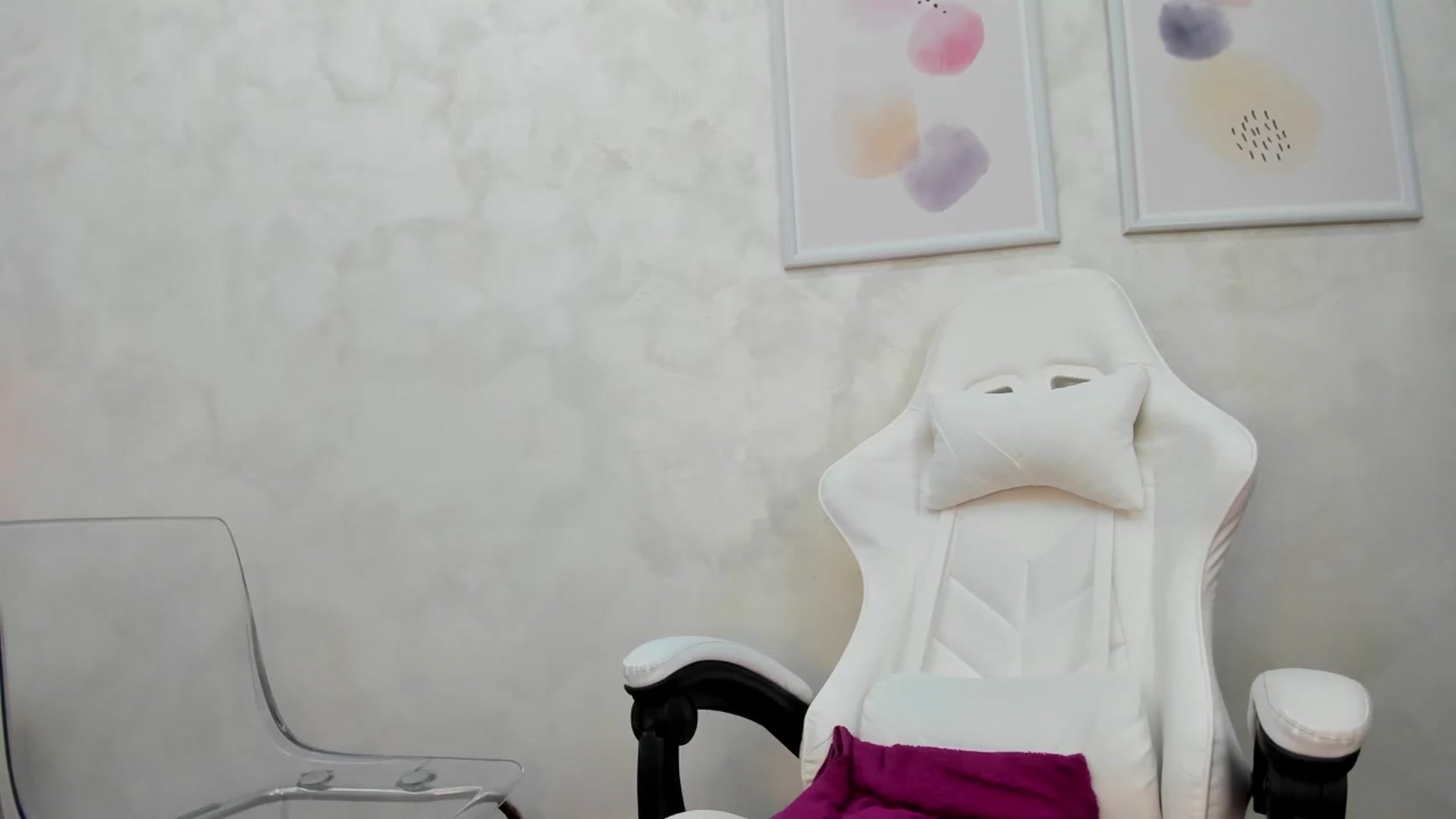 Gallery image thumbnail from Anna9191's myfreecams stream on, 02/21/2025, 10:27 image 6 of 20