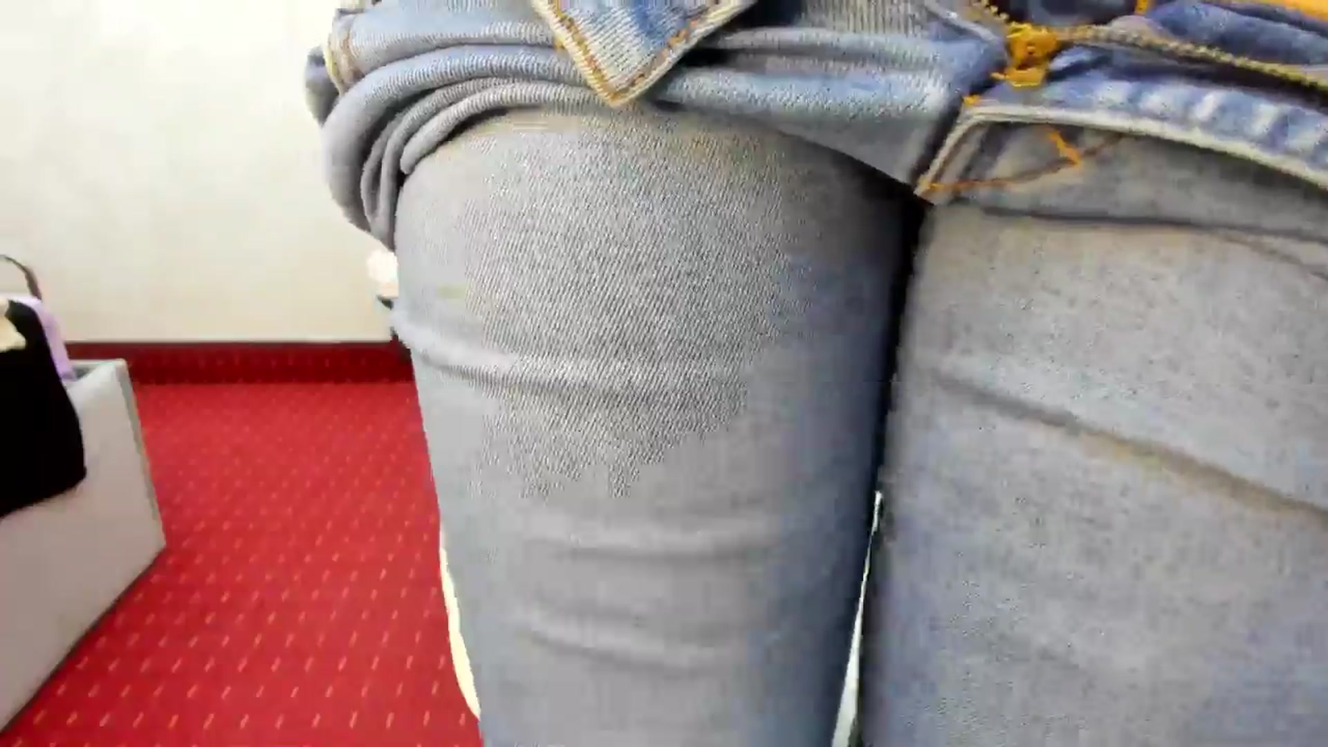Gallery image thumbnail from Anna9191's myfreecams stream on, 03/04/2025, 14:26 image 9 of 20