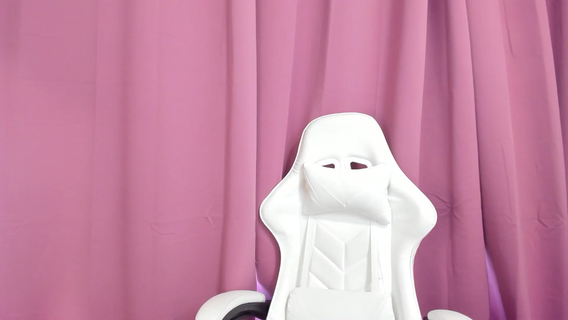 Gallery image thumbnail from Anna9191's myfreecams stream on, 03/23/2025, 11:06 image 18 of 20