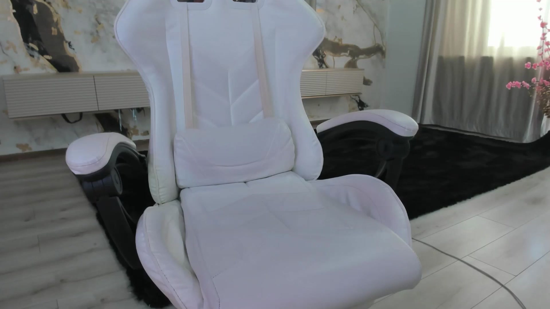 Gallery image thumbnail from Anna9191's myfreecams stream on, 12/29/2025, 10:47 image 1 of 20