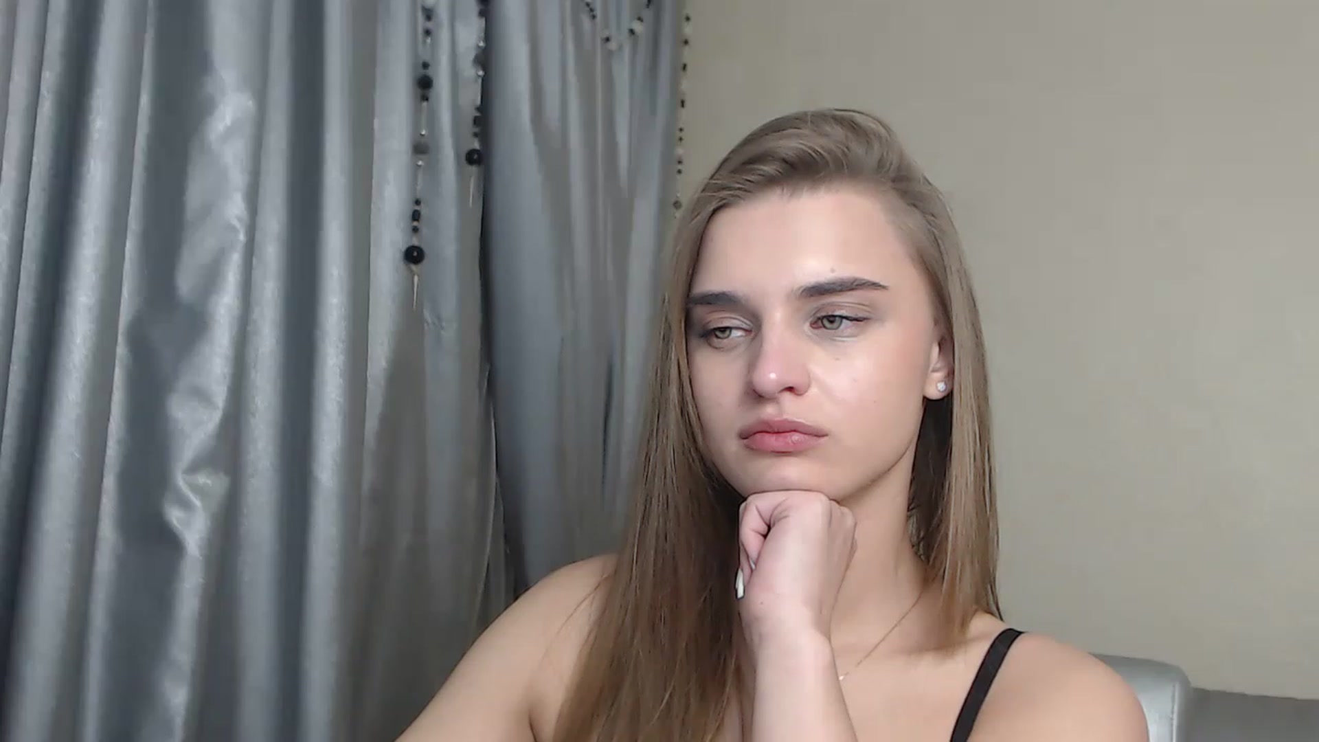 Gallery image thumbnail from AnnaAllison's myfreecams stream on, 03/20/2023, 02:28 image 14 of 20