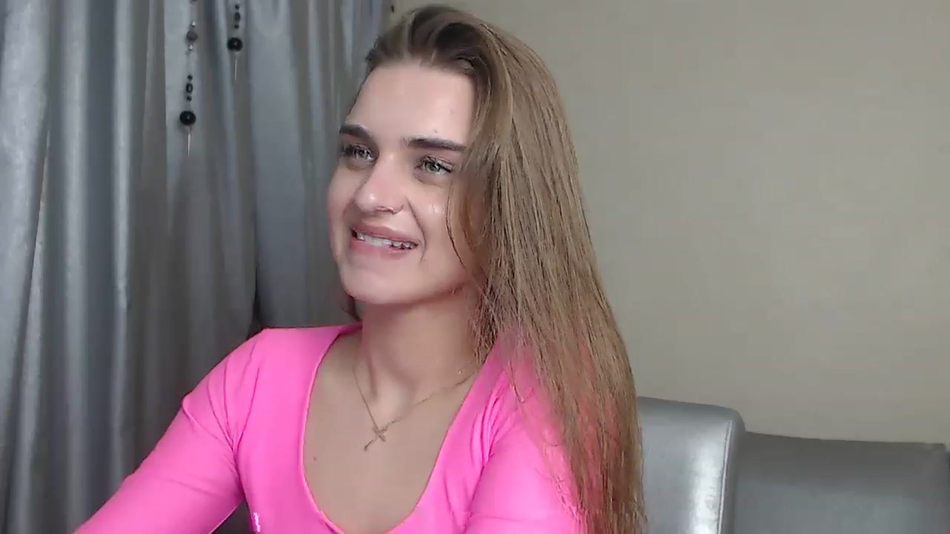 Gallery image thumbnail from AnnaAllison's myfreecams stream on, 03/20/2023, 20:27 image 20 of 20