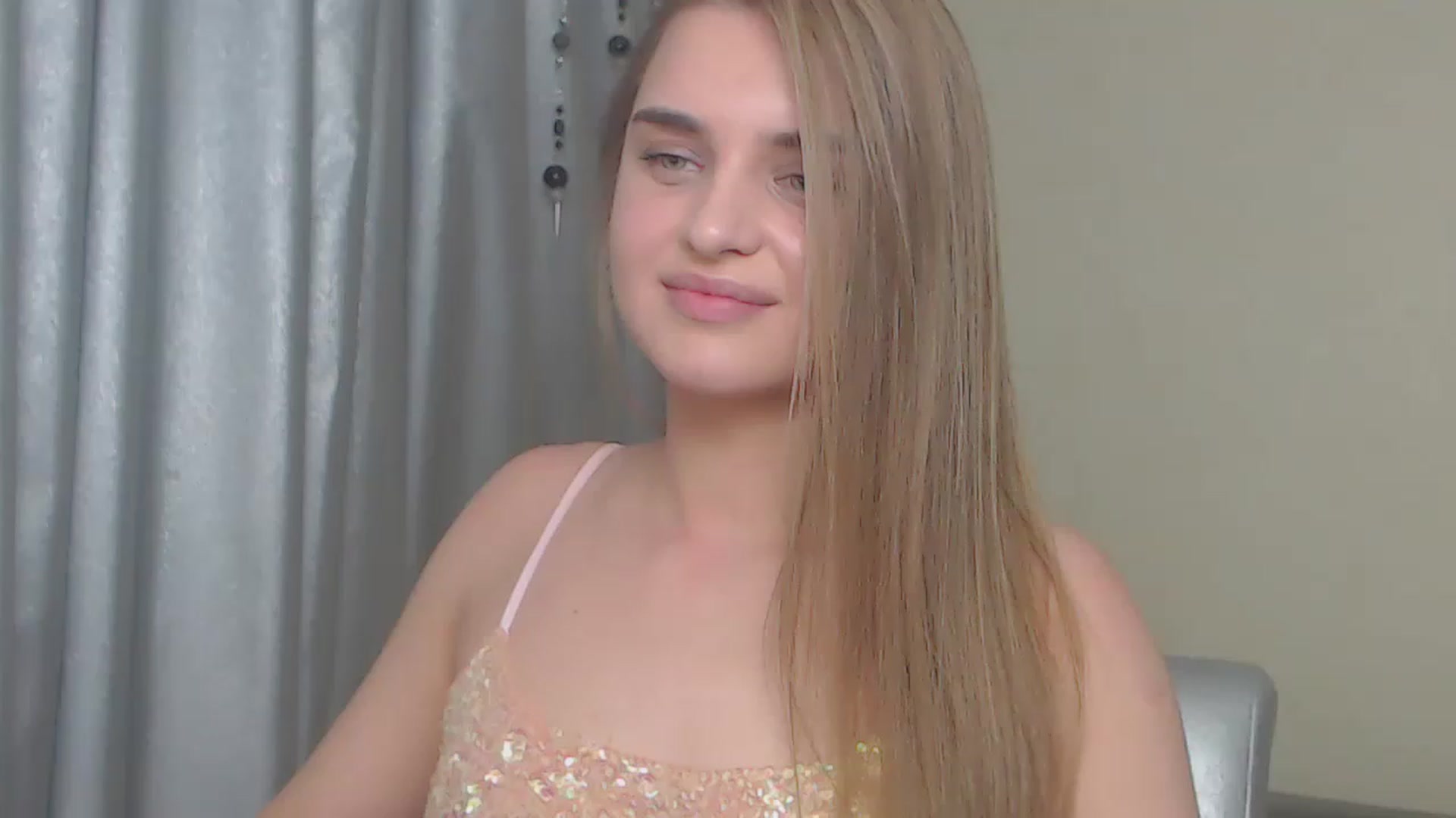 Gallery image thumbnail from AnnaAllison's myfreecams stream on, 04/25/2023, 19:36 image 17 of 20