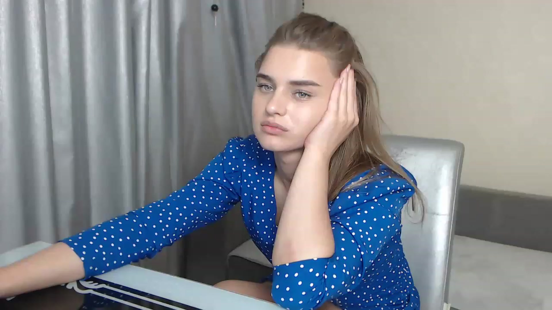 Gallery image thumbnail from AnnaAllison's myfreecams stream on, 06/27/2023, 11:09 image 16 of 20
