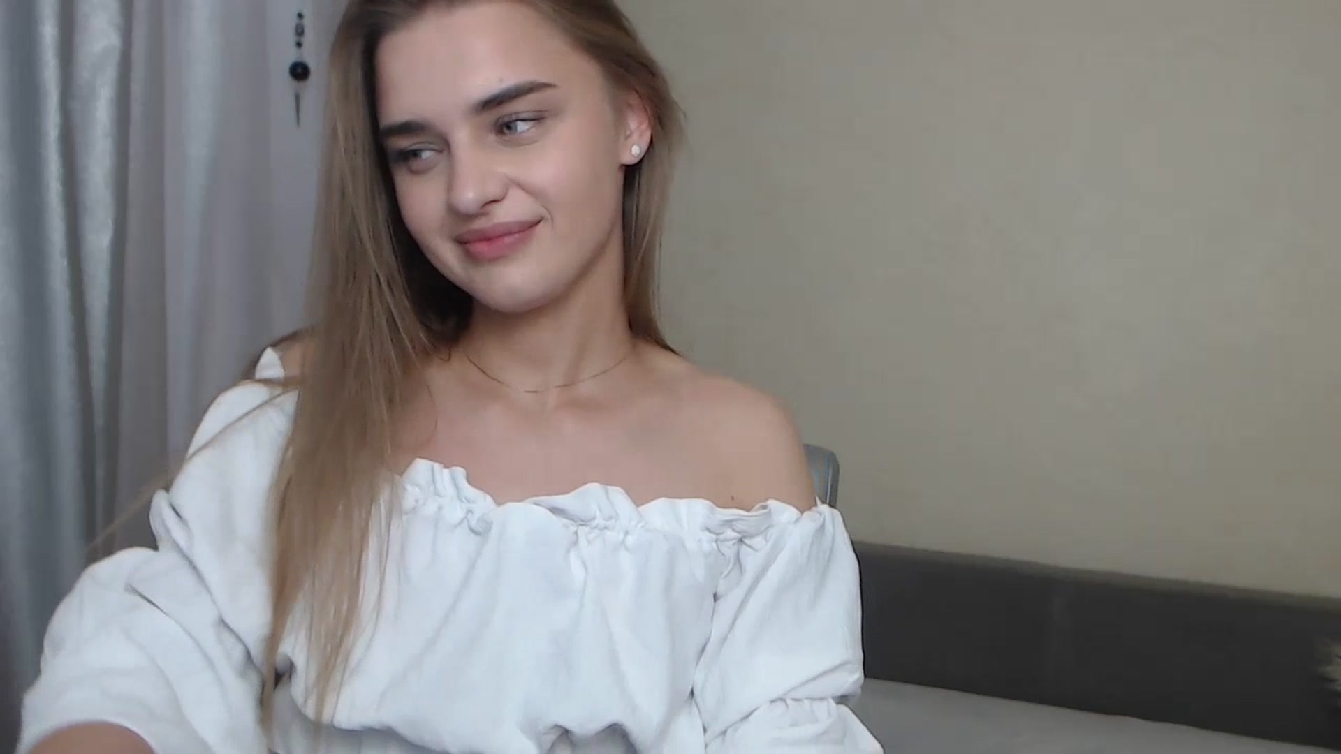 Gallery image thumbnail from AnnaAllison's myfreecams stream on, 06/29/2023, 11:10 image 11 of 20
