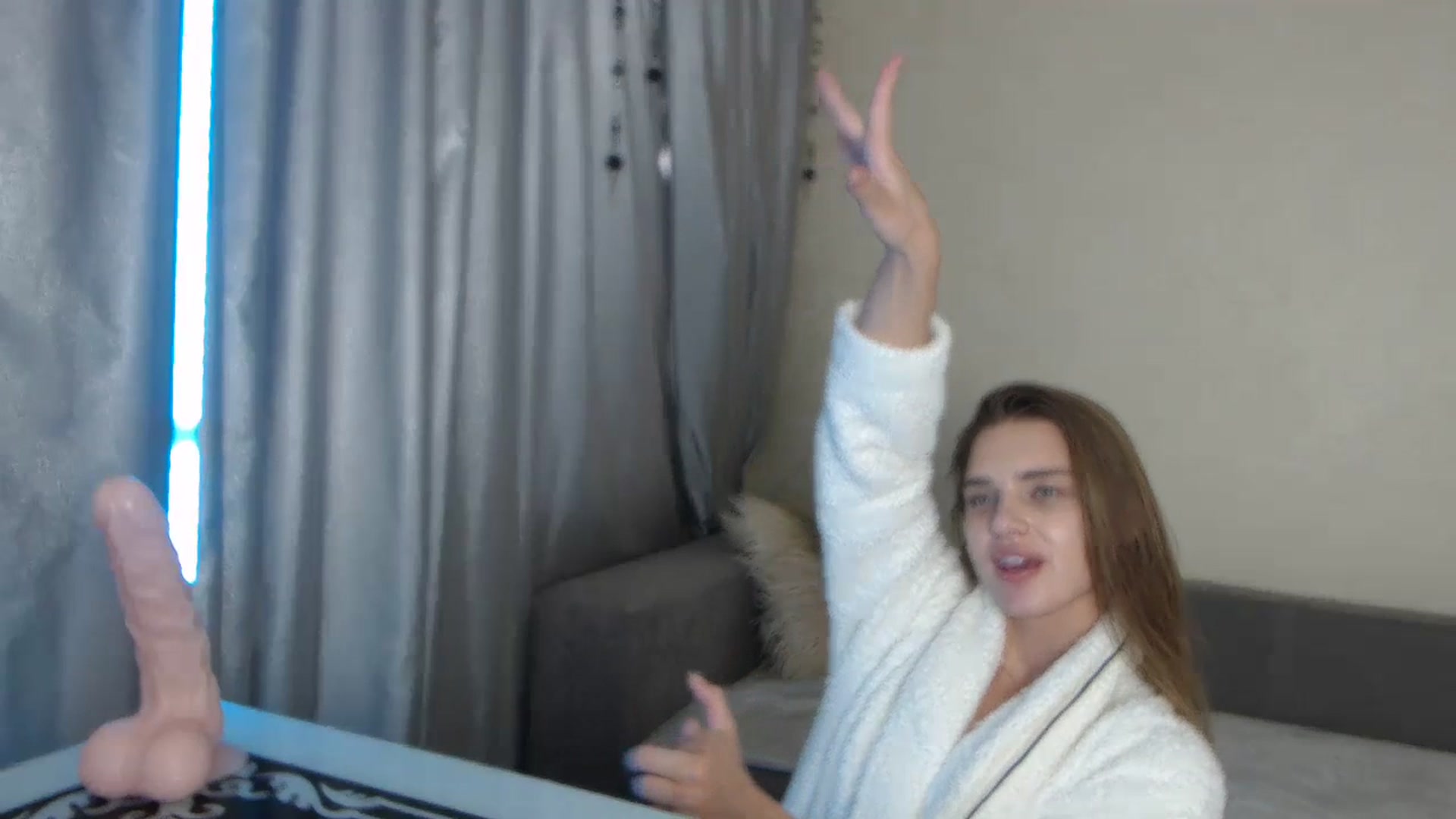 Gallery image thumbnail from AnnaAllison's myfreecams stream on, 07/09/2023, 12:34 image 14 of 20