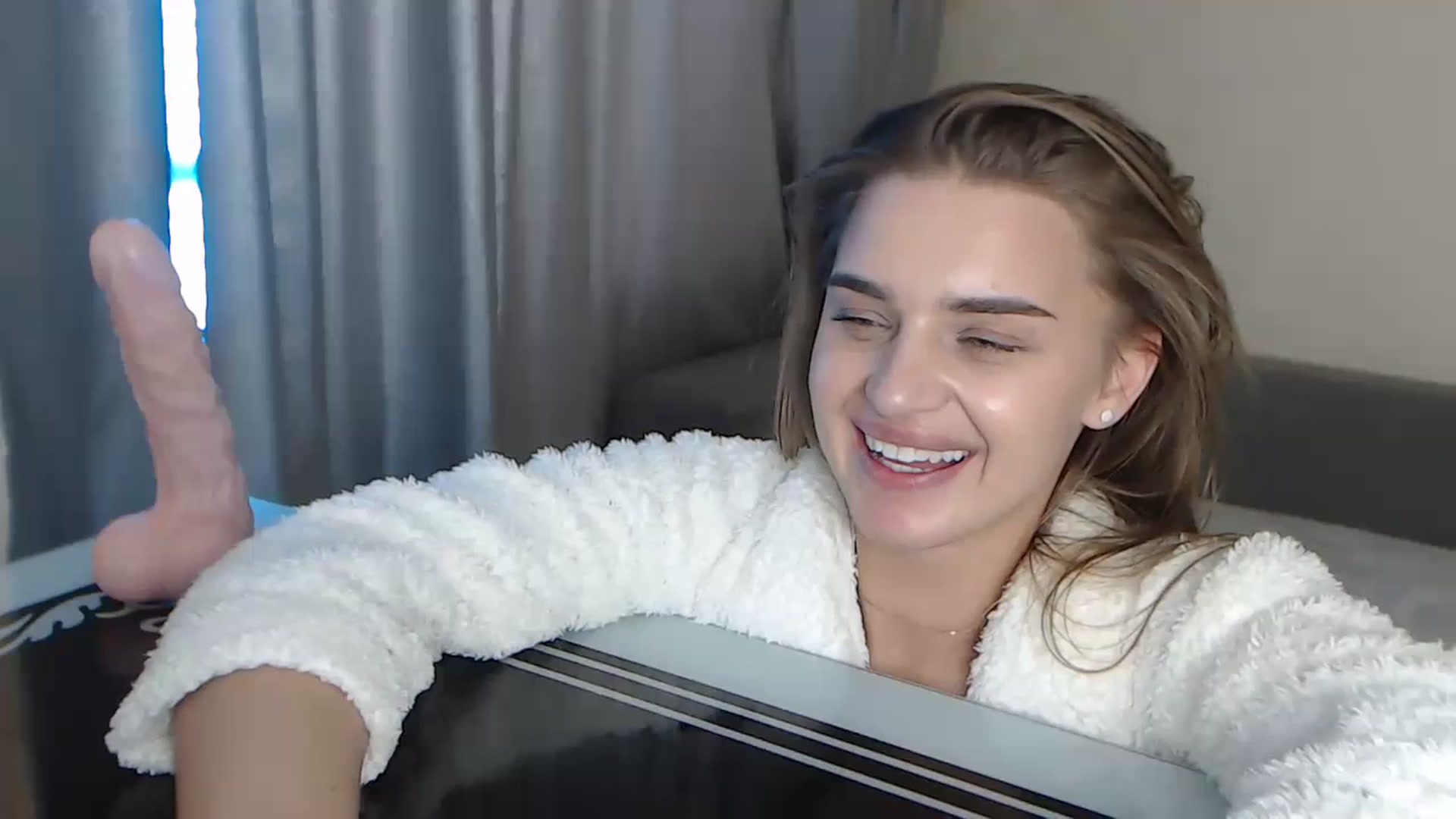Gallery image thumbnail from AnnaAllison's myfreecams stream on, 07/09/2023, 12:34 image 2 of 20