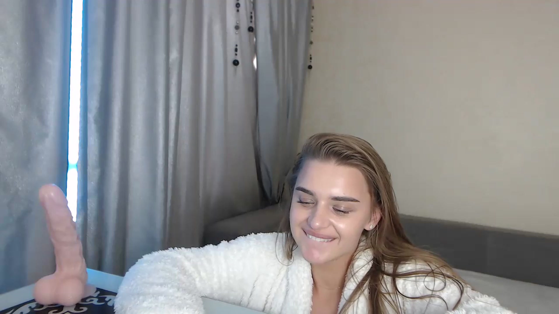 Gallery image thumbnail from AnnaAllison's myfreecams stream on, 07/09/2023, 13:09 image 16 of 20