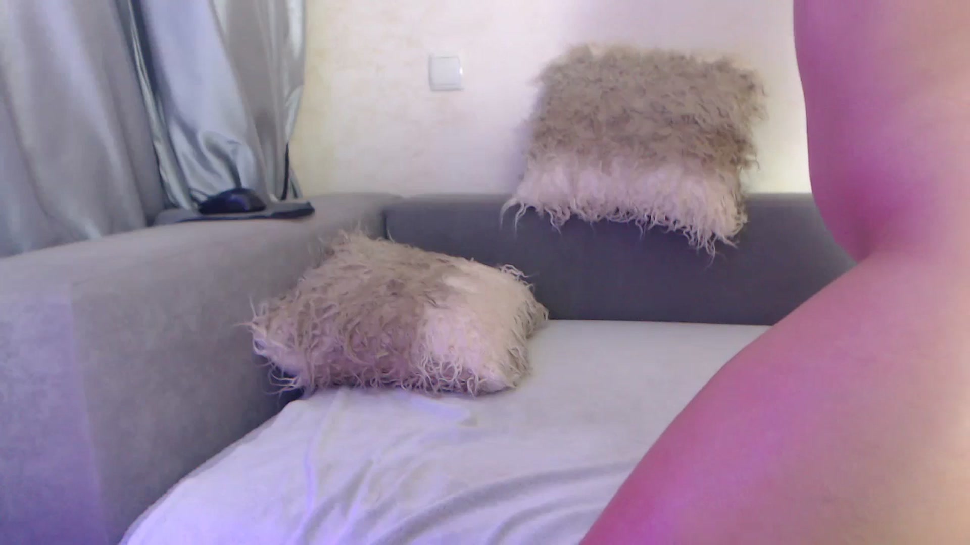 Gallery image thumbnail from AnnaAllison's myfreecams stream on, 08/25/2023, 18:13 image 6 of 20