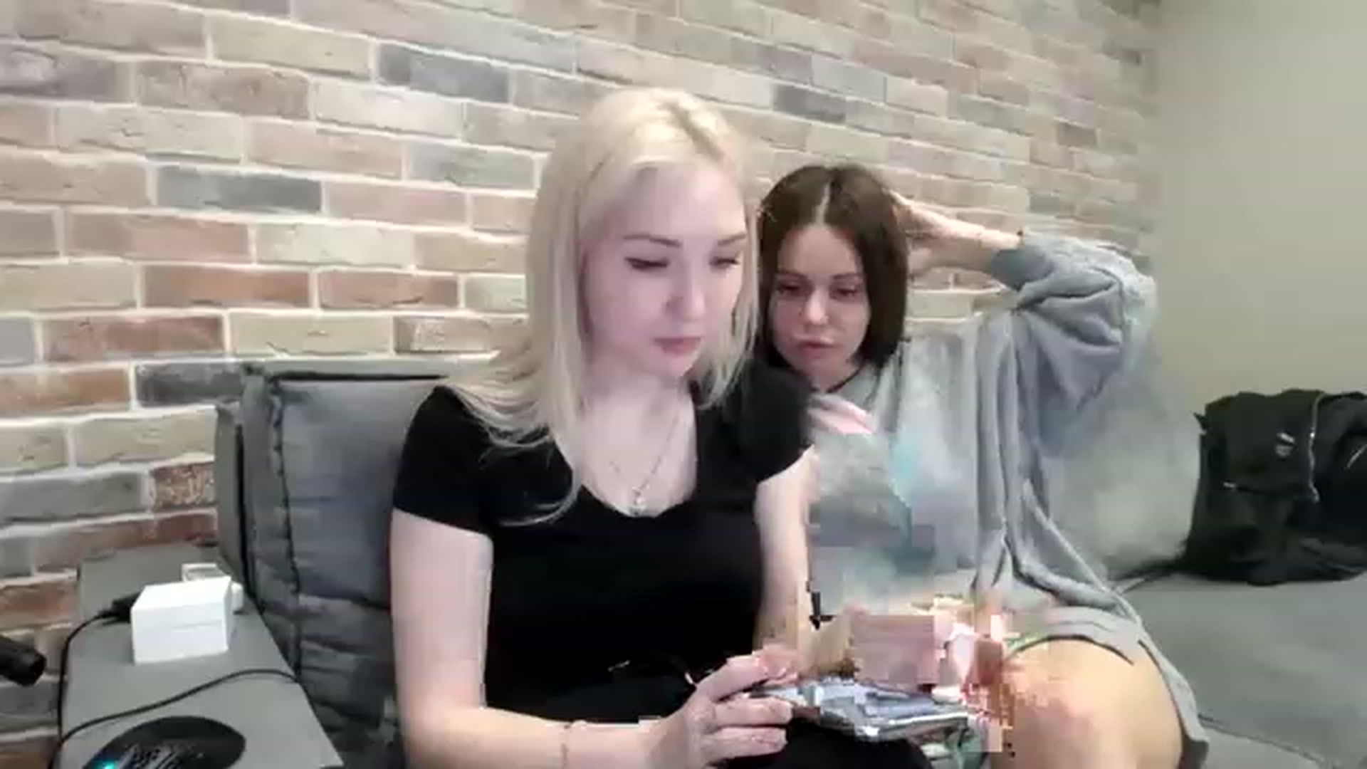 Gallery image thumbnail from AnnaAnna_'s myfreecams stream on, 03/28/2023, 15:51 image 1 of 20
