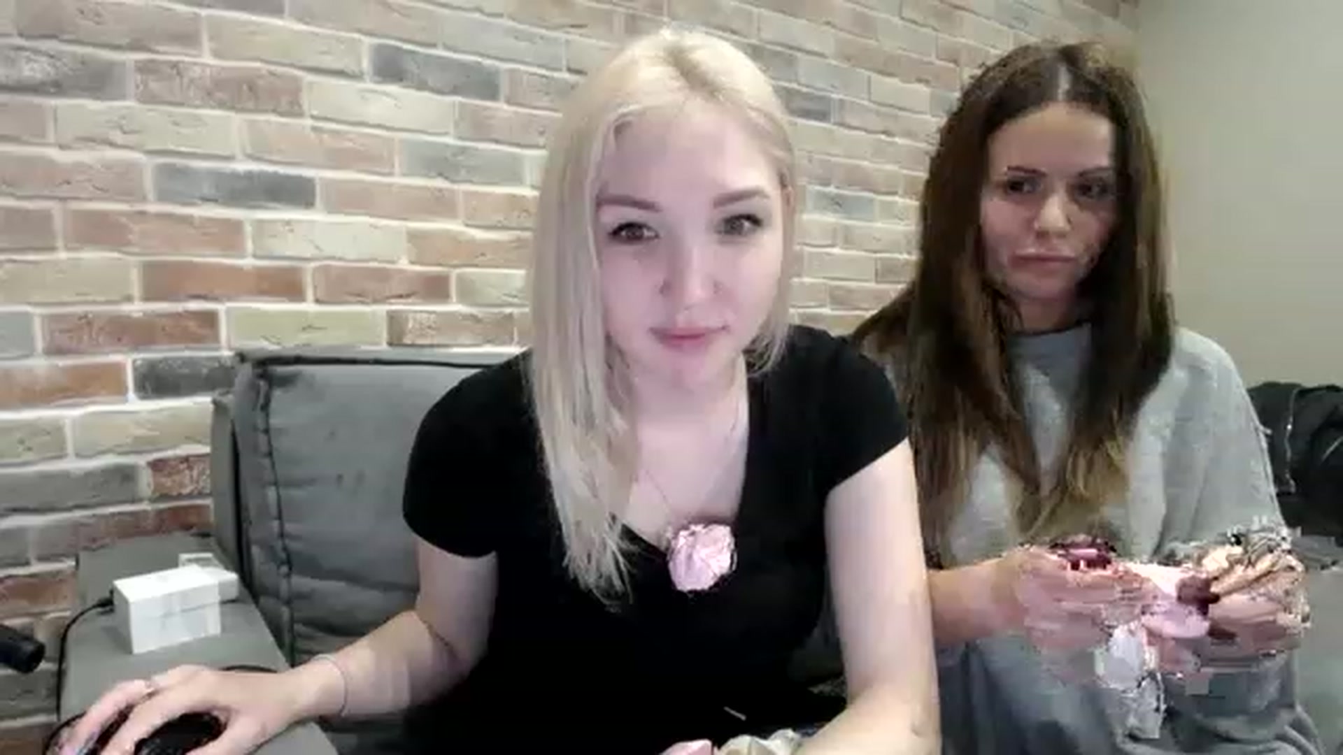 Gallery image thumbnail from AnnaAnna_'s myfreecams stream on, 03/28/2023, 15:51 image 3 of 20