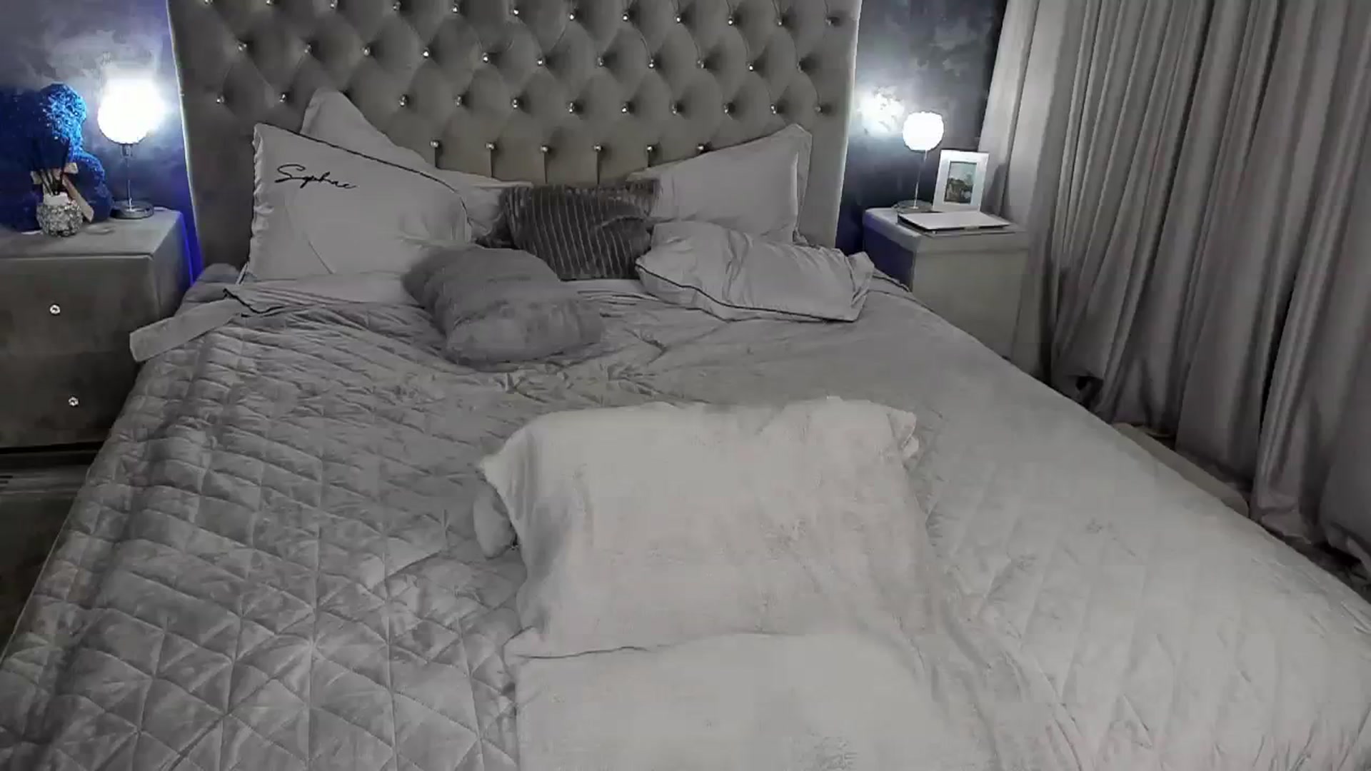 Gallery image thumbnail from AnnaBabe66's myfreecams stream on, 12/06/2023, 15:39 image 13 of 20